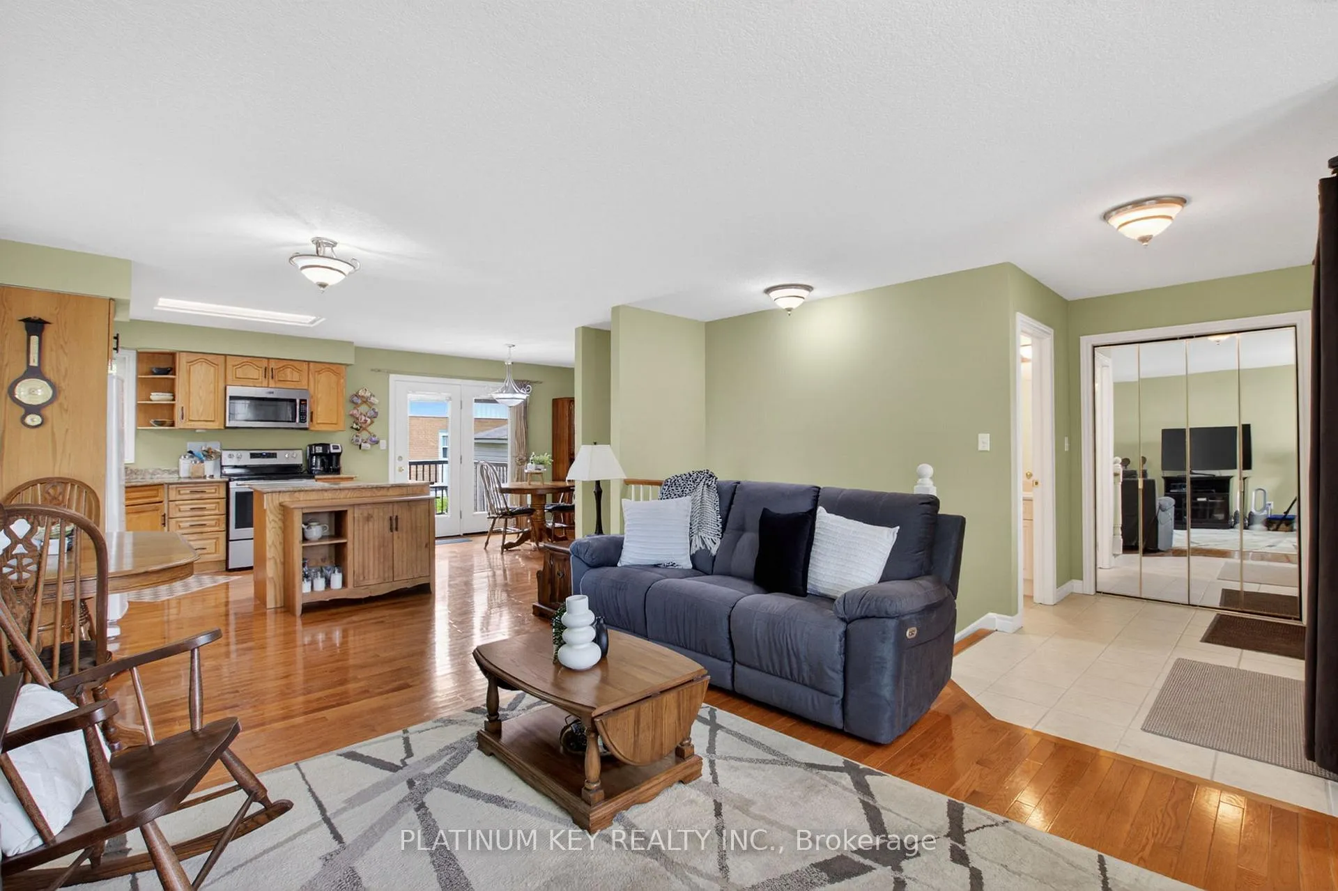 Photo 7 of 441 Drury Lane, Strathroy-Caradoc, NW — HOMEH