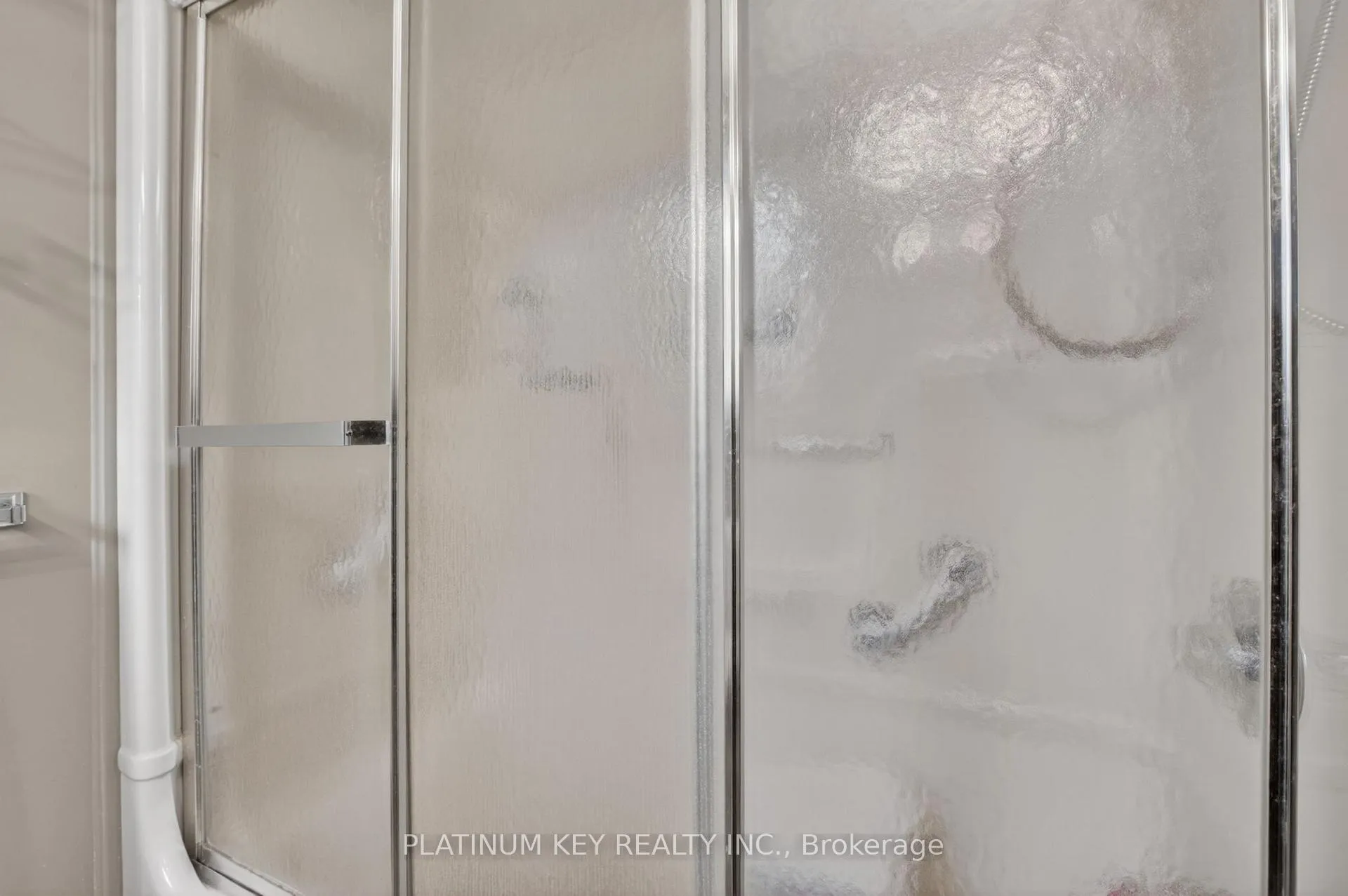 Photo 24 of 441 Drury Lane, Strathroy-Caradoc, NW — HOMEH