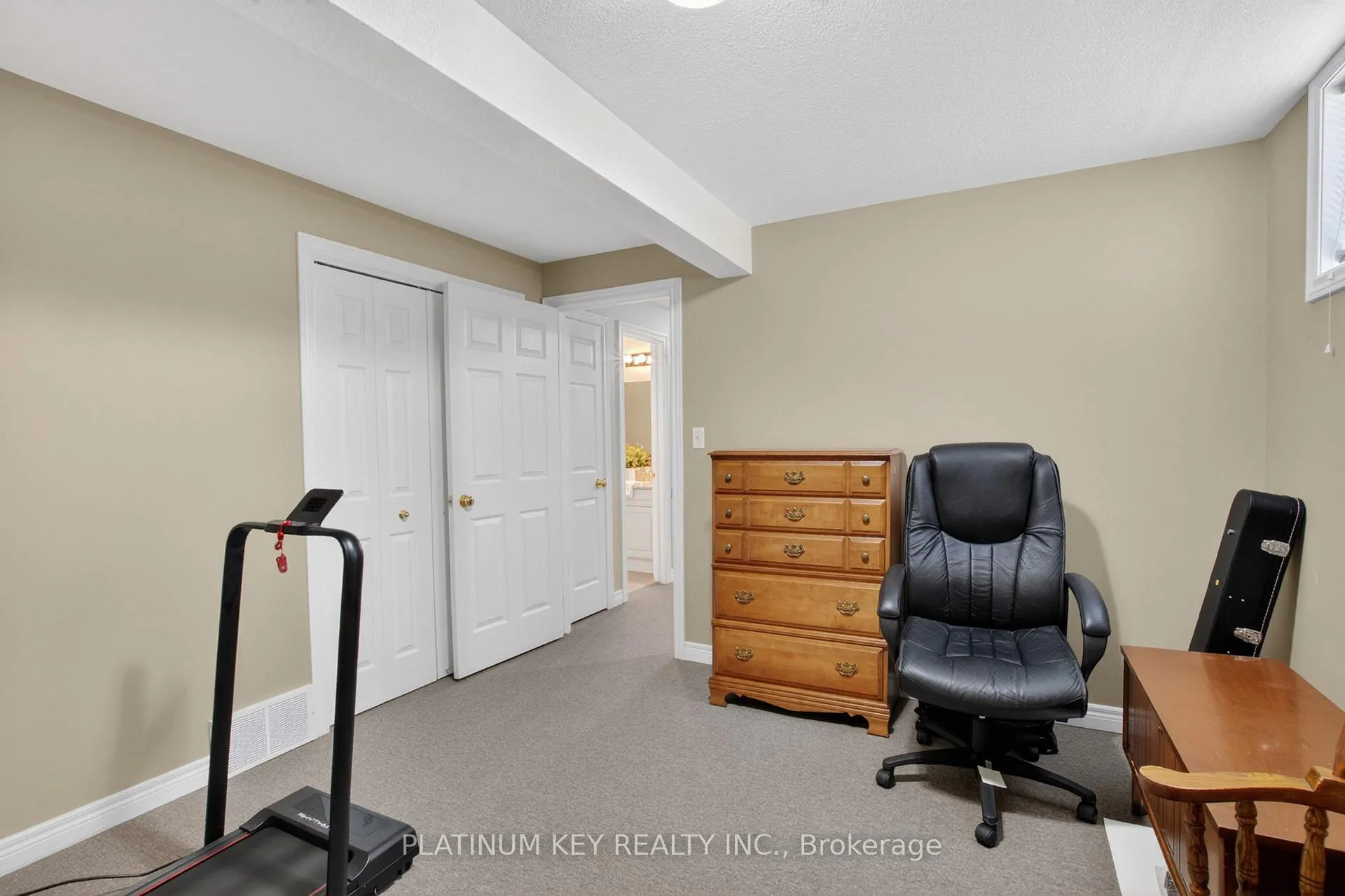 Photo 35 of 441 Drury Lane, Strathroy-Caradoc, NW — HOMEH