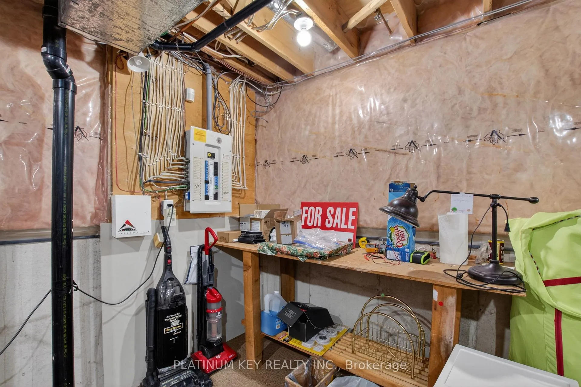 Photo 39 of 441 Drury Lane, Strathroy-Caradoc, NW — HOMEH