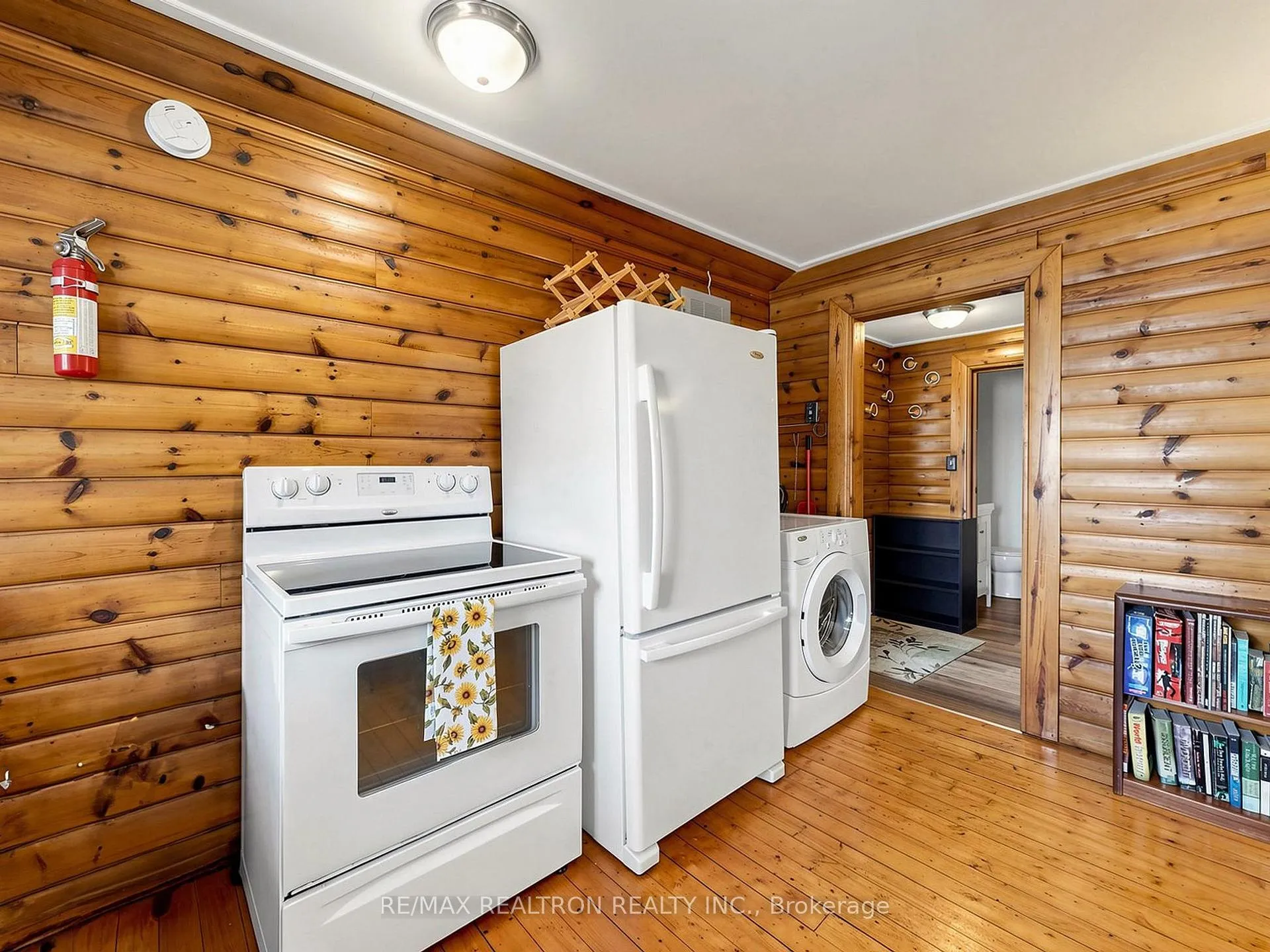 Photo 55 of 58 Iris Drive, Kawartha Lakes, Fenelon — HOMEH