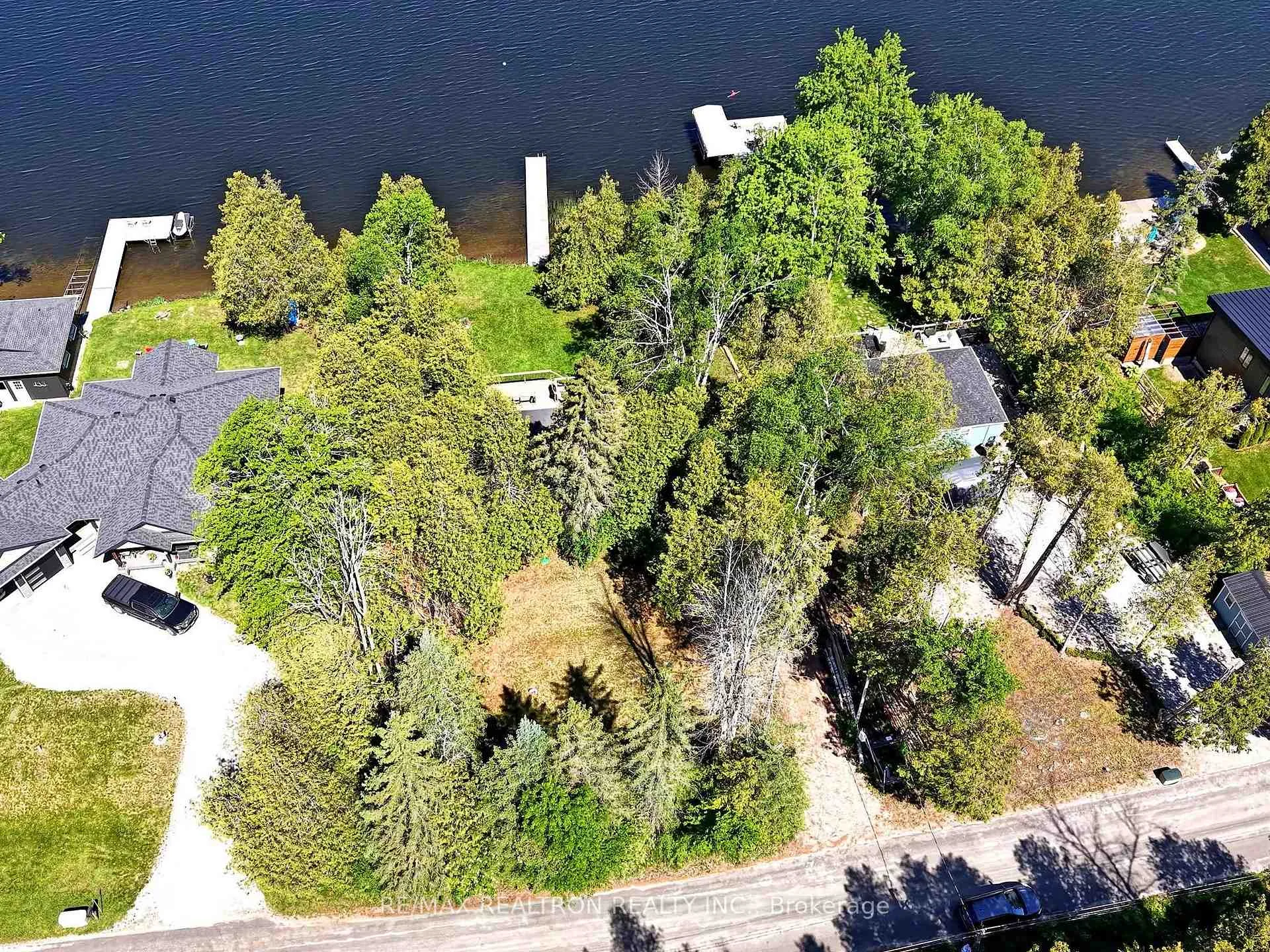 Photo 7 of 58 Iris Drive, Kawartha Lakes, Fenelon — HOMEH