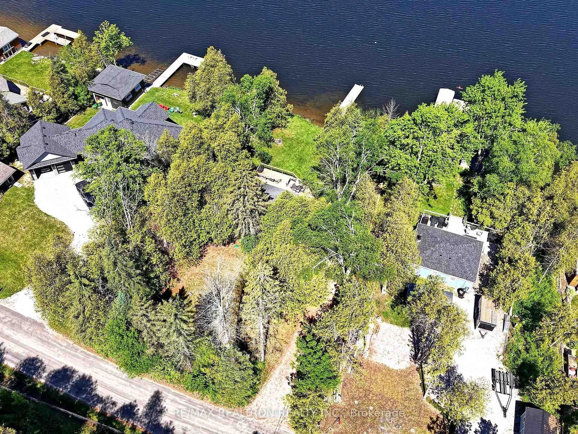 Photo 21 of 58 Iris Drive, Kawartha Lakes, Fenelon — HOMEH