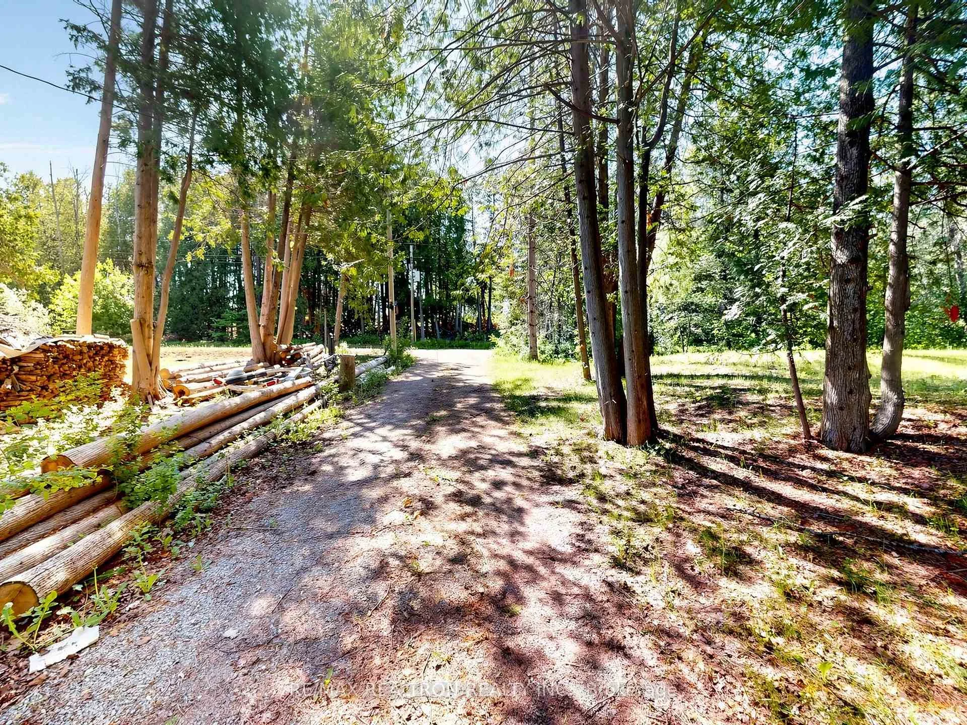 Photo 60 of 58 Iris Drive, Kawartha Lakes, Fenelon — HOMEH