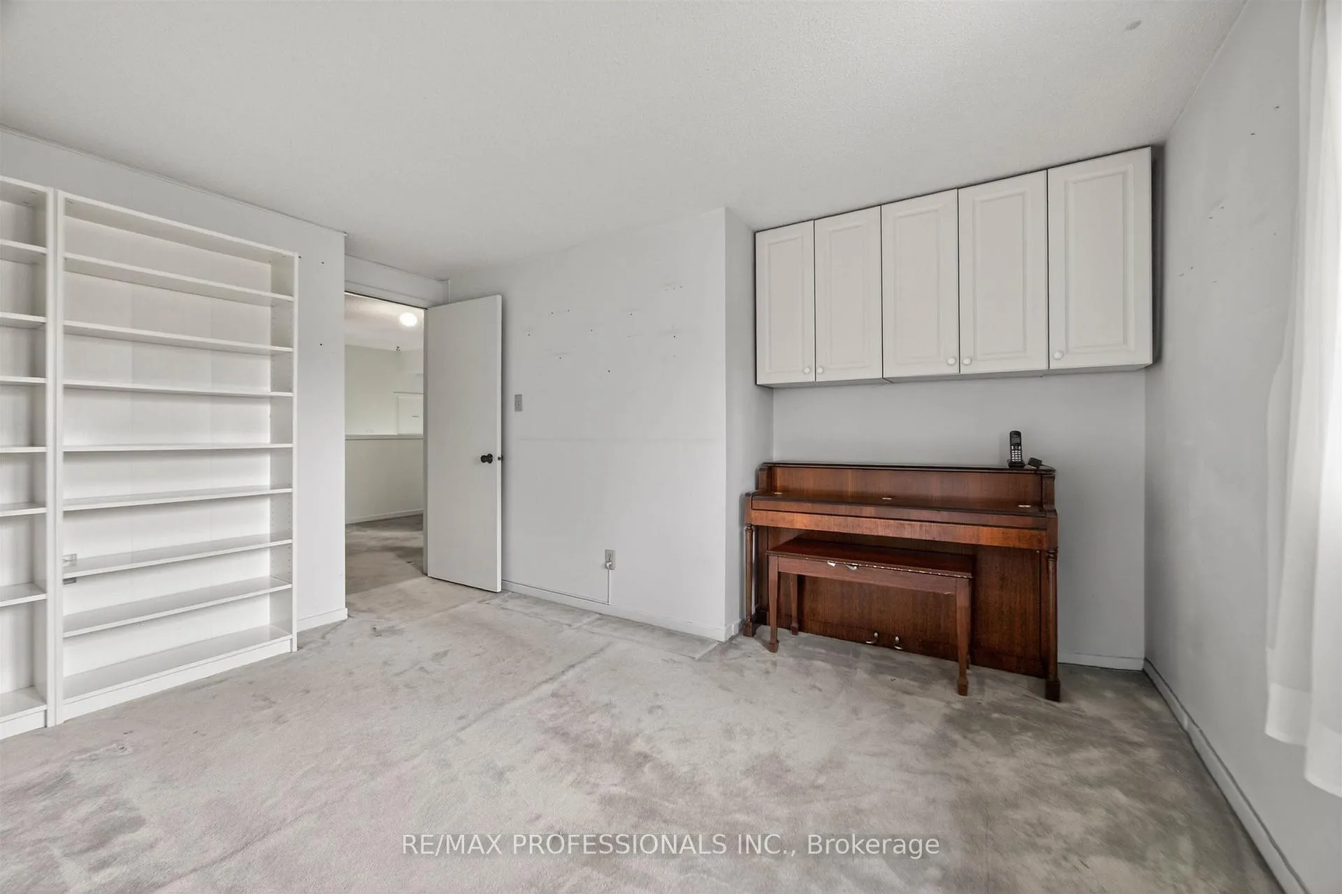 Photo 21 of 4 Bigham Crescent, Etobicoke, Eringate-Centennial-West Deane — HOMEH