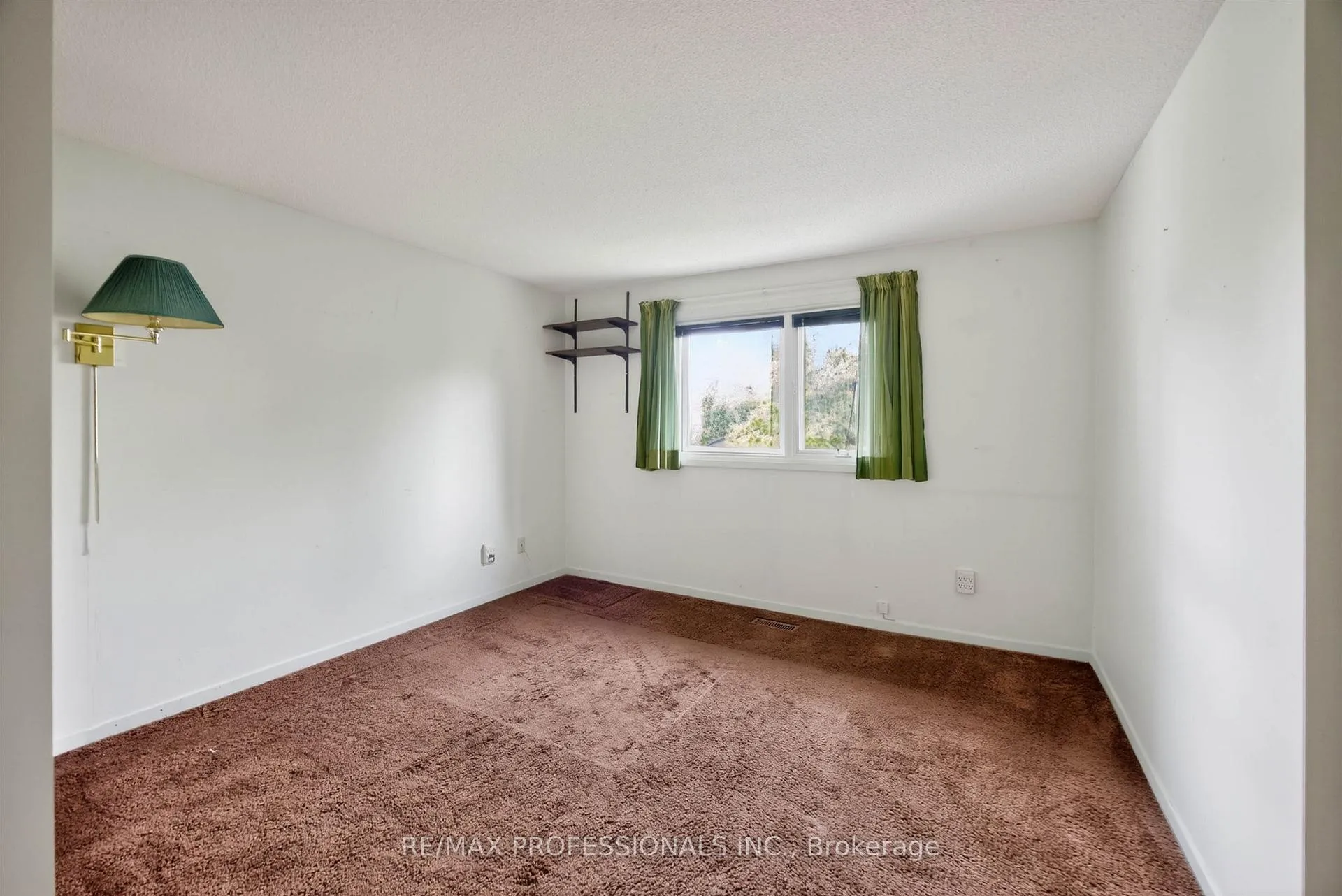 Photo 22 of 4 Bigham Crescent, Etobicoke, Eringate-Centennial-West Deane — HOMEH