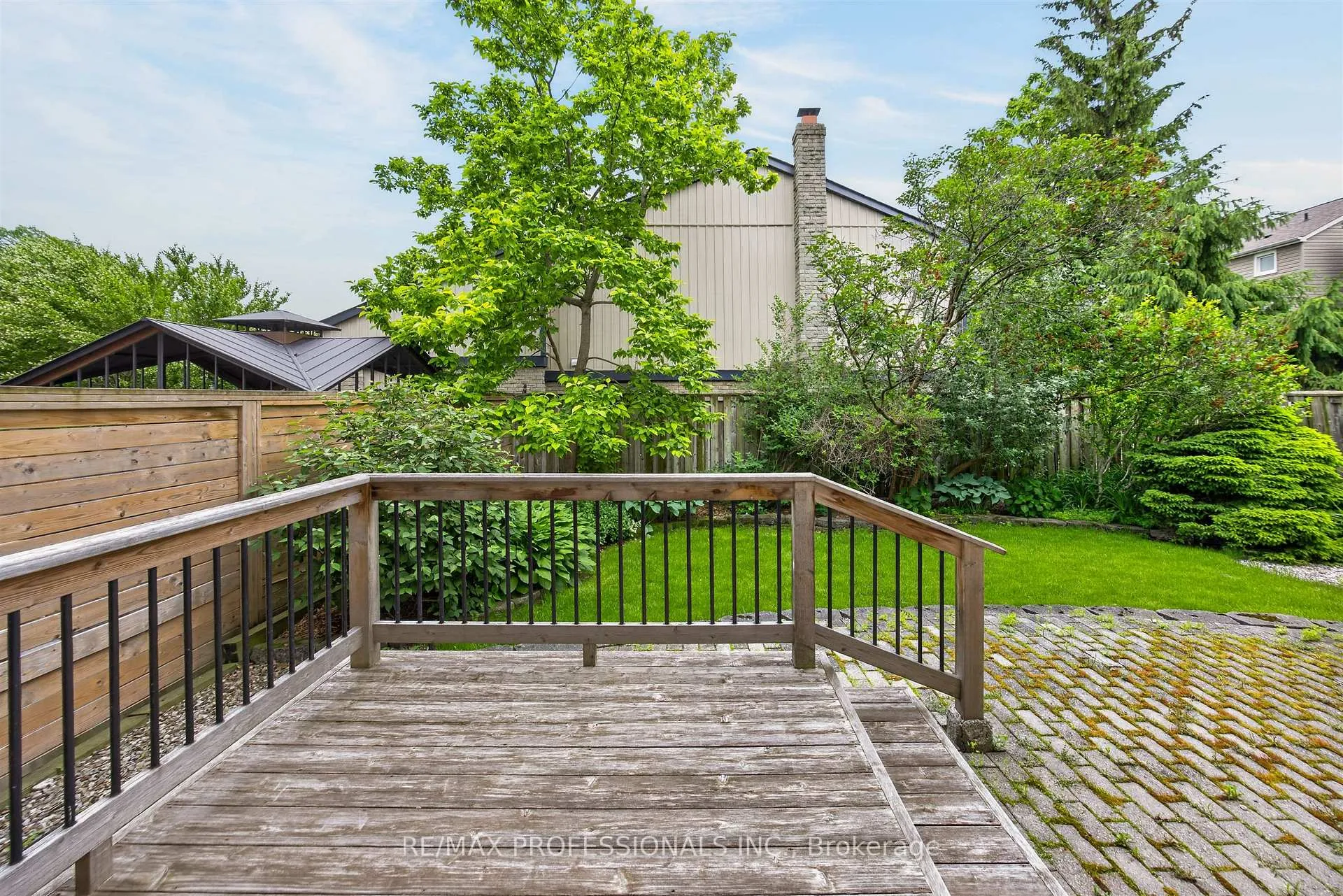 Photo 32 of 4 Bigham Crescent, Etobicoke, Eringate-Centennial-West Deane — HOMEH