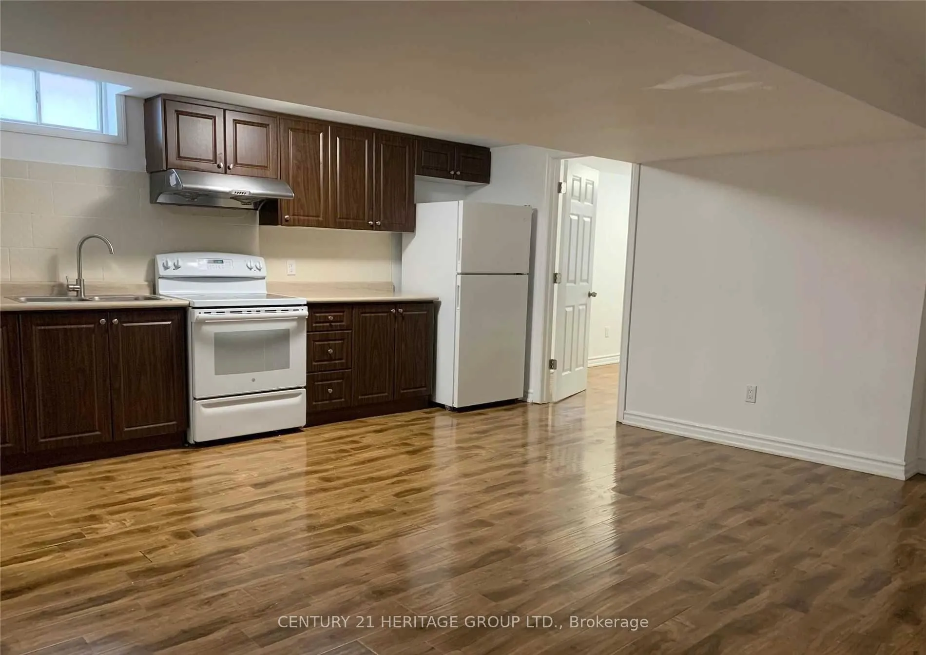 Photo 9 of Unit Basement, 27 Hammond Drive, Aurora, Aurora Heights — HOMEH