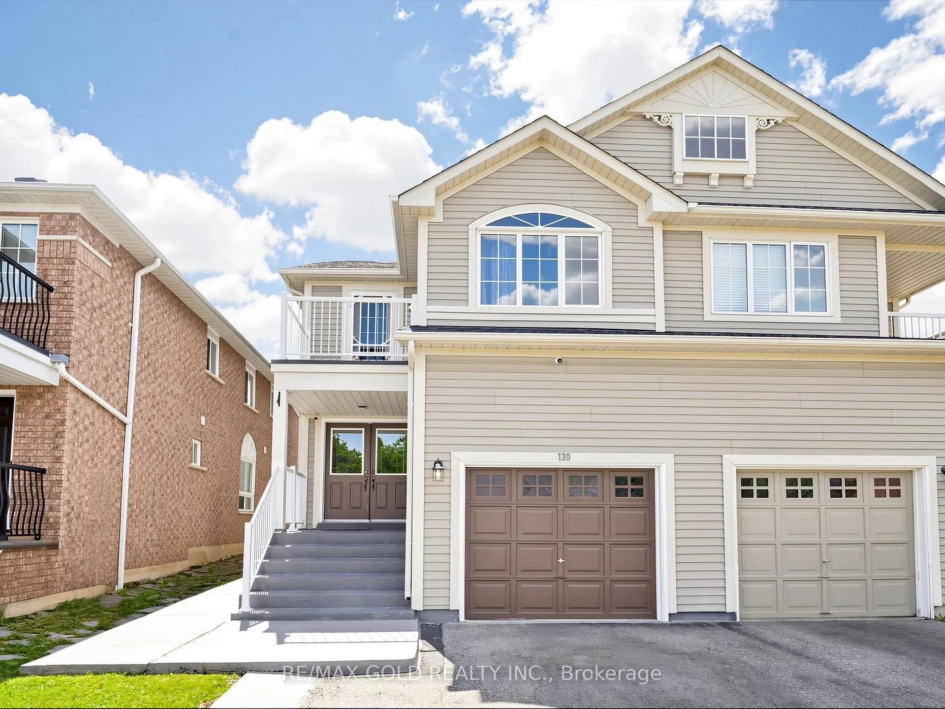 Photo 3 of 110 Tiller Trail, Brampton, Fletcher's Creek Village — HOMEH