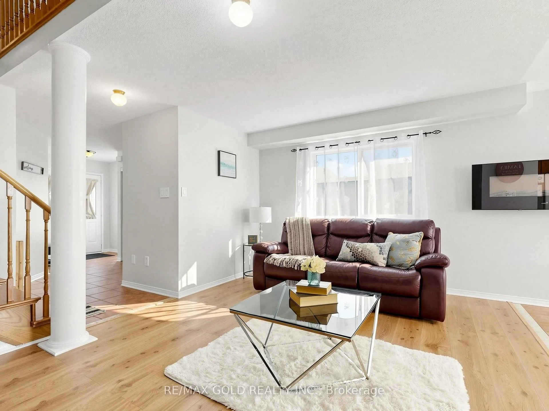 Photo 5 of 110 Tiller Trail, Brampton, Fletcher's Creek Village — HOMEH