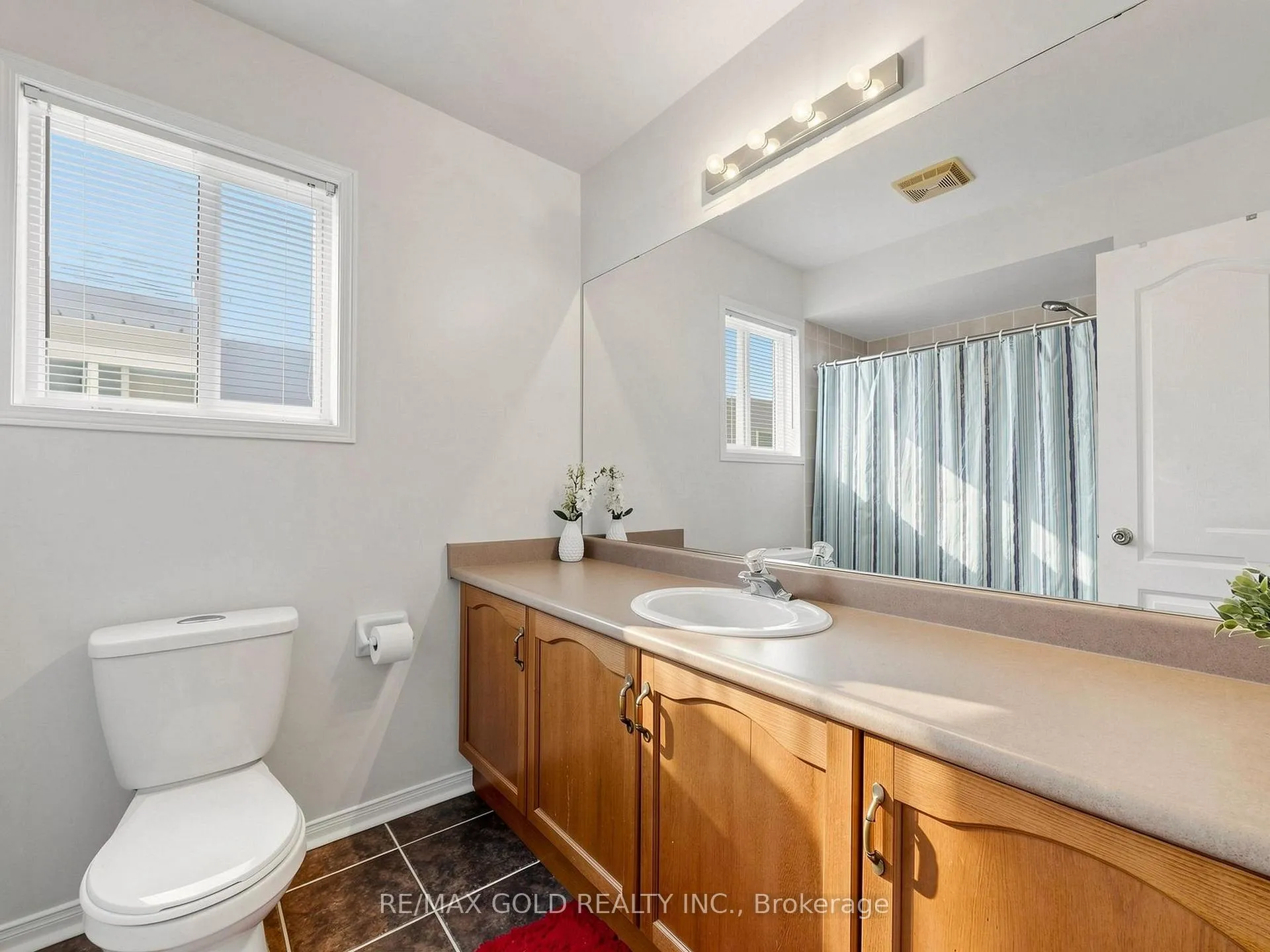 Photo 34 of 110 Tiller Trail, Brampton, Fletcher's Creek Village — HOMEH
