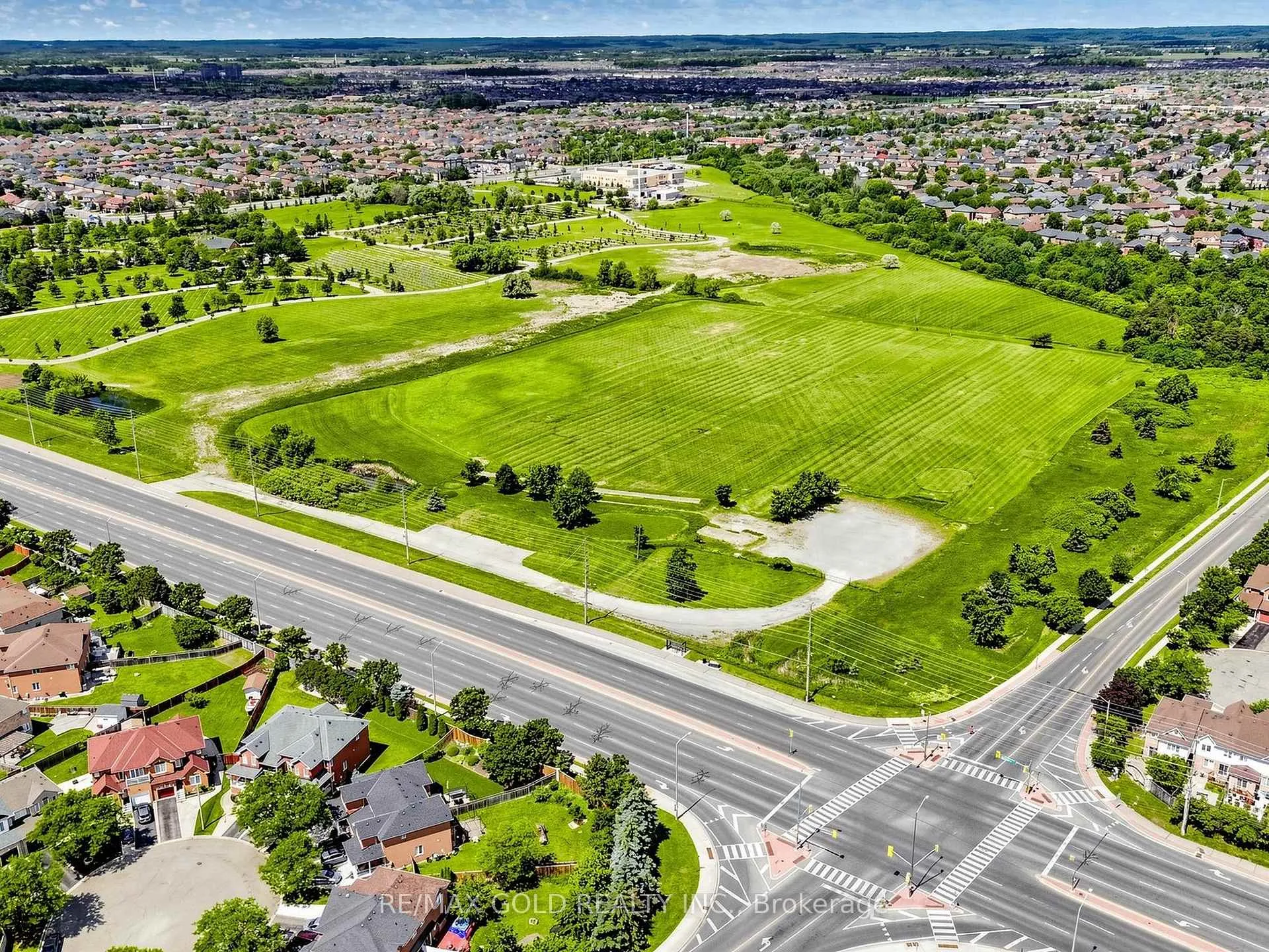 Photo 50 of 110 Tiller Trail, Brampton, Fletcher's Creek Village — HOMEH