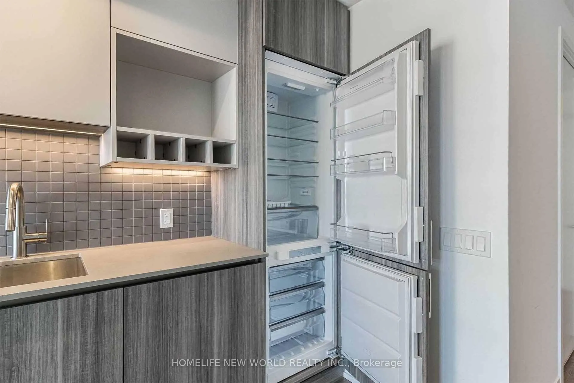 Photo 12 of Unit 5301, 5 Buttermill Avenue, Vaughan, Vaughan Corporate Centre — HOMEH