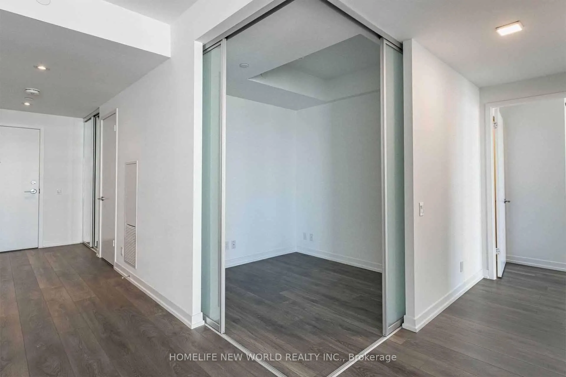 Photo 13 of Unit 5301, 5 Buttermill Avenue, Vaughan, Vaughan Corporate Centre — HOMEH