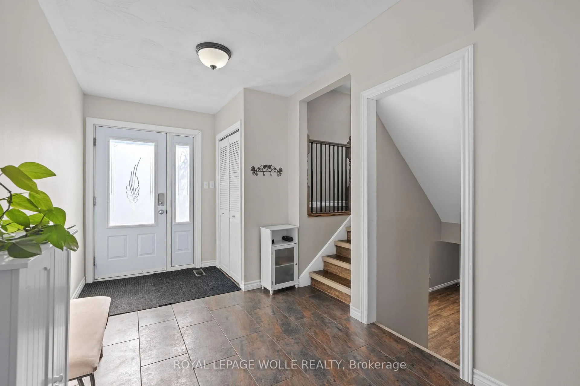 Photo 9 of 218 Arris Crescent, West Perth, Mitchell — HOMEH