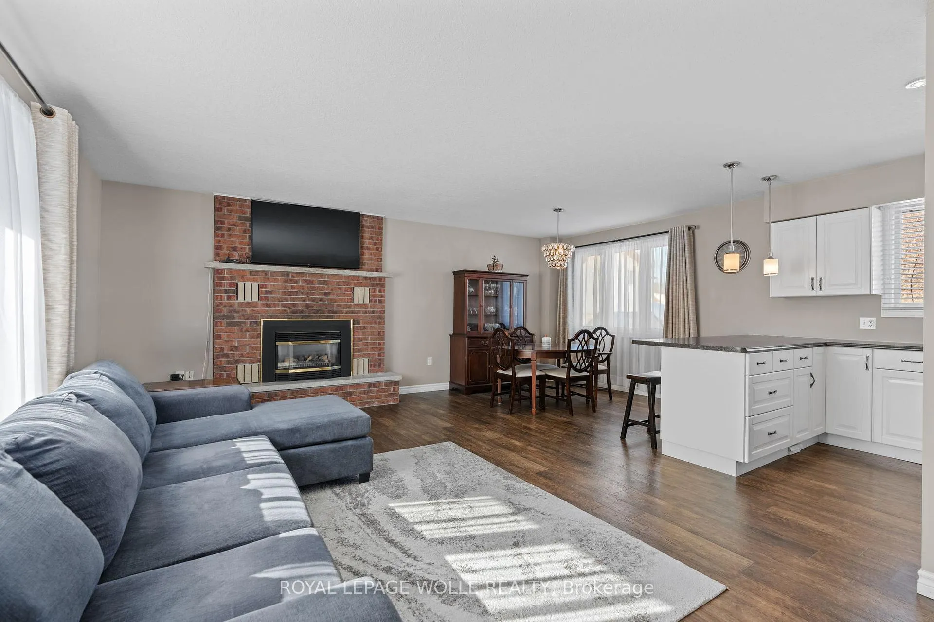 Photo 11 of 218 Arris Crescent, West Perth, Mitchell — HOMEH