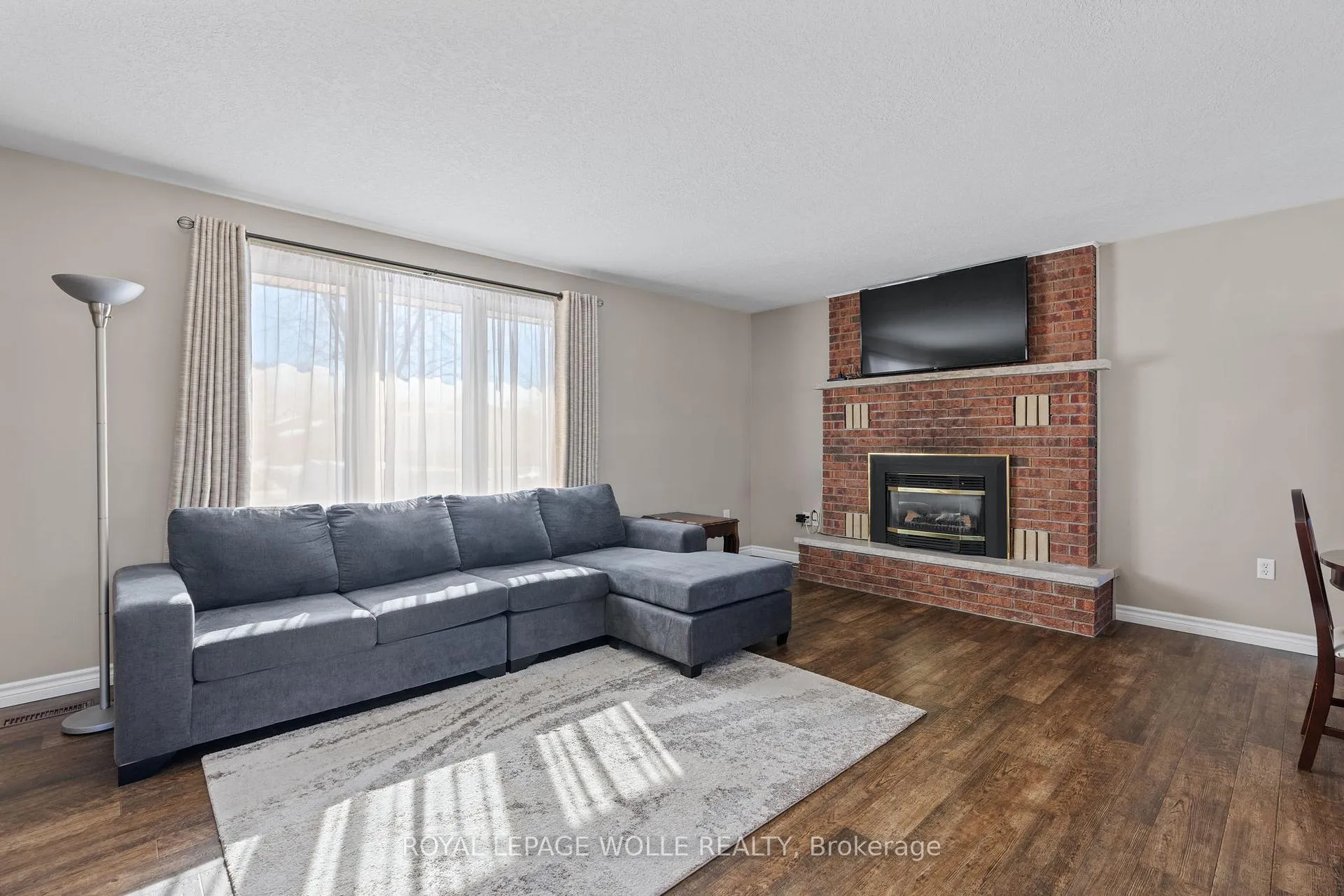 Photo 12 of 218 Arris Crescent, West Perth, Mitchell — HOMEH