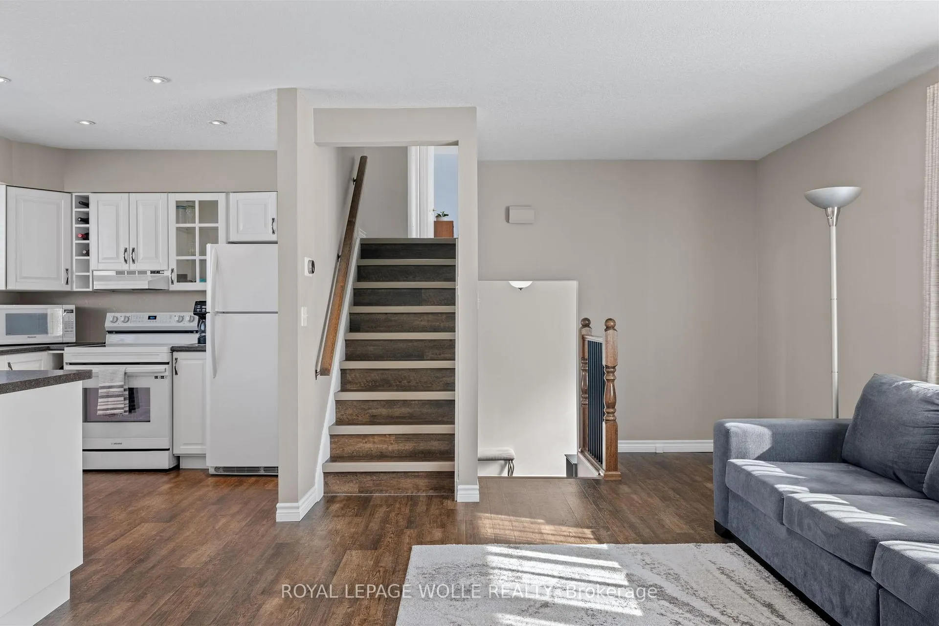 Photo 19 of 218 Arris Crescent, West Perth, Mitchell — HOMEH