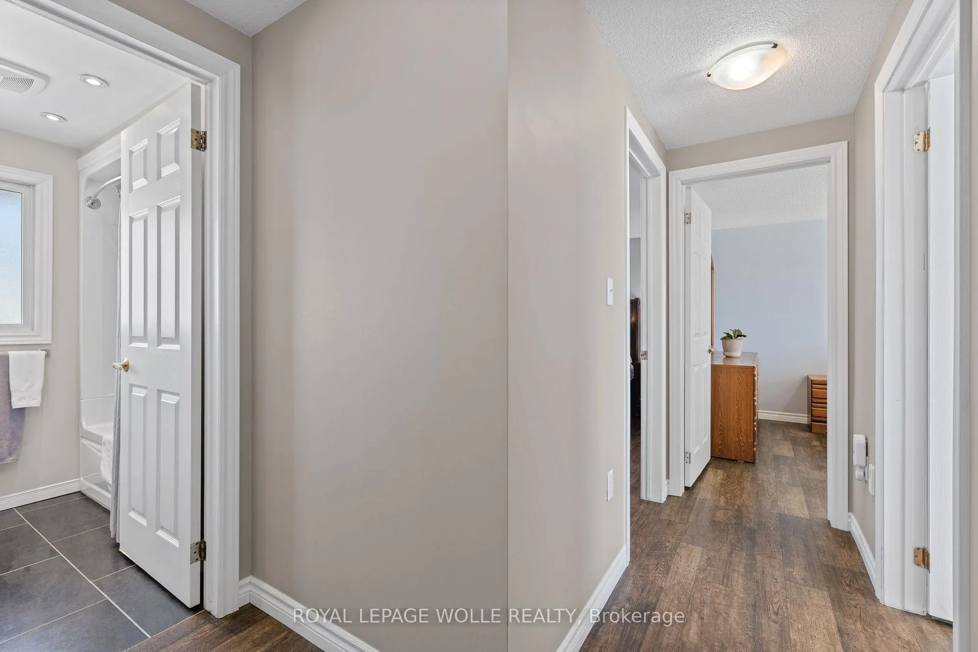 Photo 20 of 218 Arris Crescent, West Perth, Mitchell — HOMEH