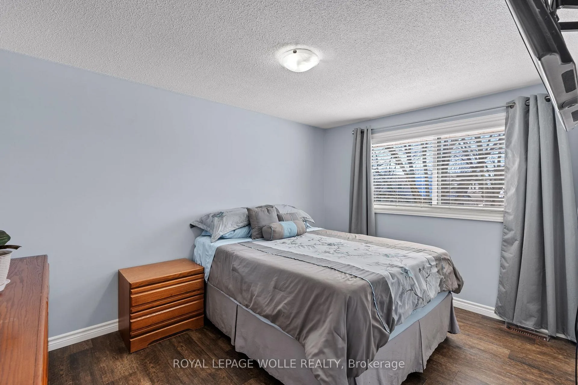 Photo 25 of 218 Arris Crescent, West Perth, Mitchell — HOMEH