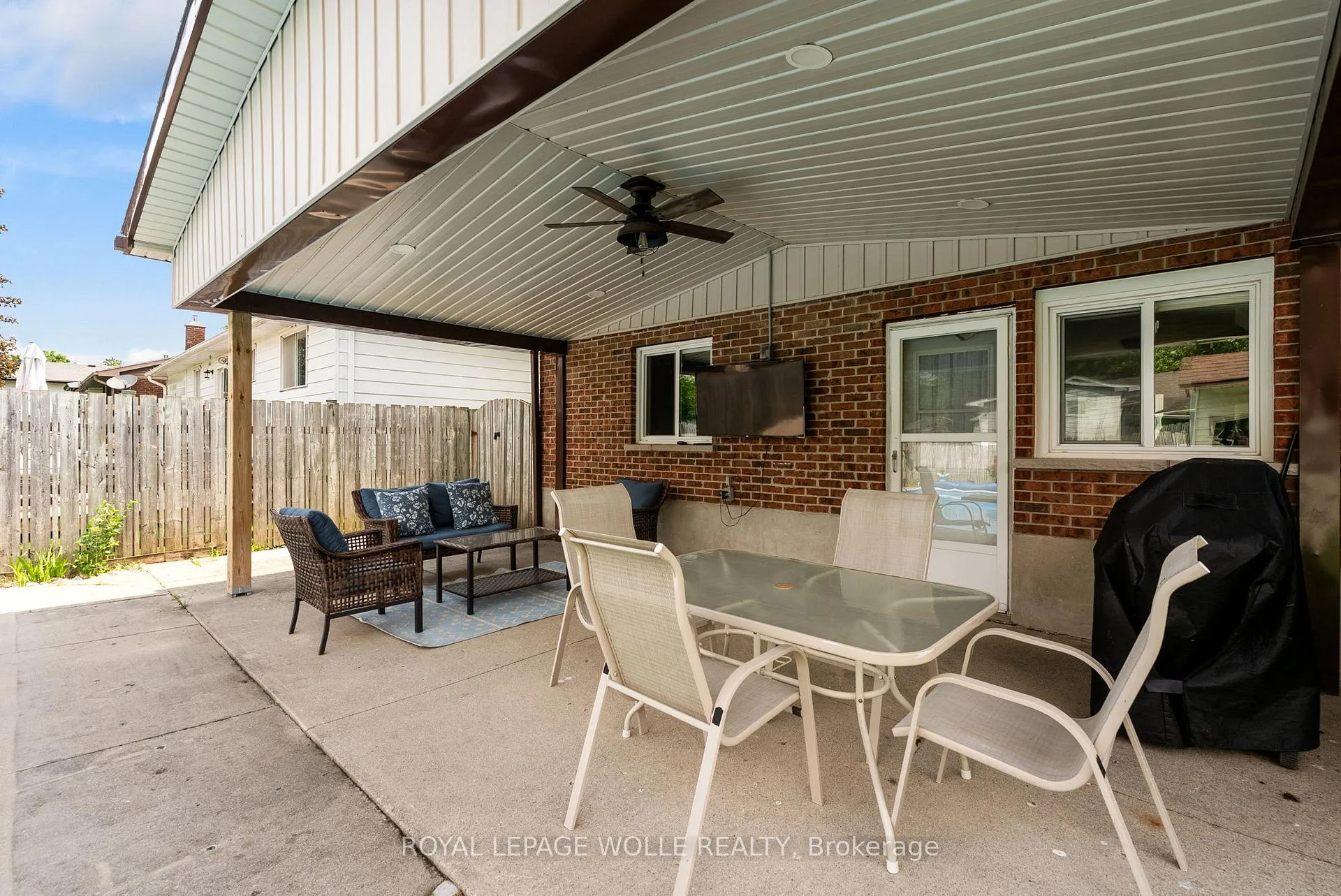 Photo 48 of 218 Arris Crescent, West Perth, Mitchell — HOMEH