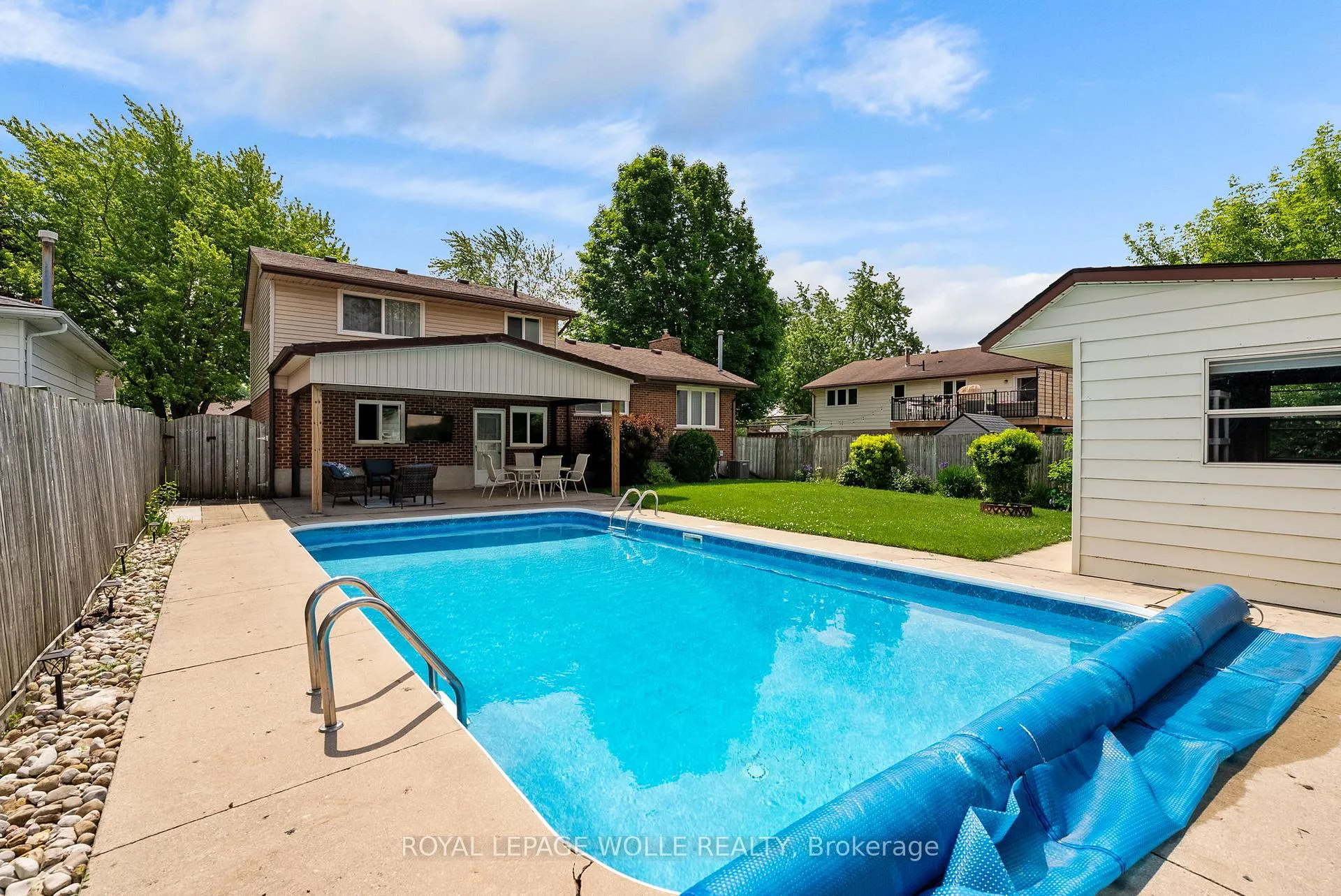 Photo 5 of 218 Arris Crescent, West Perth, Mitchell — HOMEH