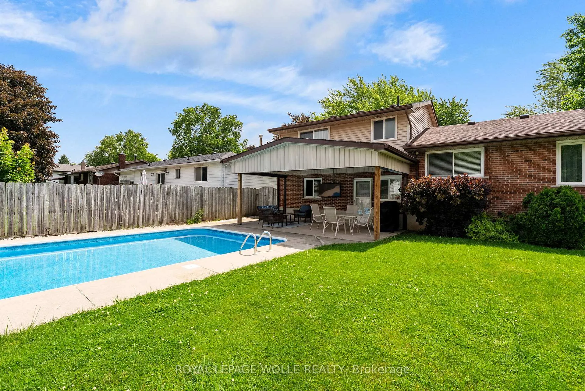 Photo 6 of 218 Arris Crescent, West Perth, Mitchell — HOMEH