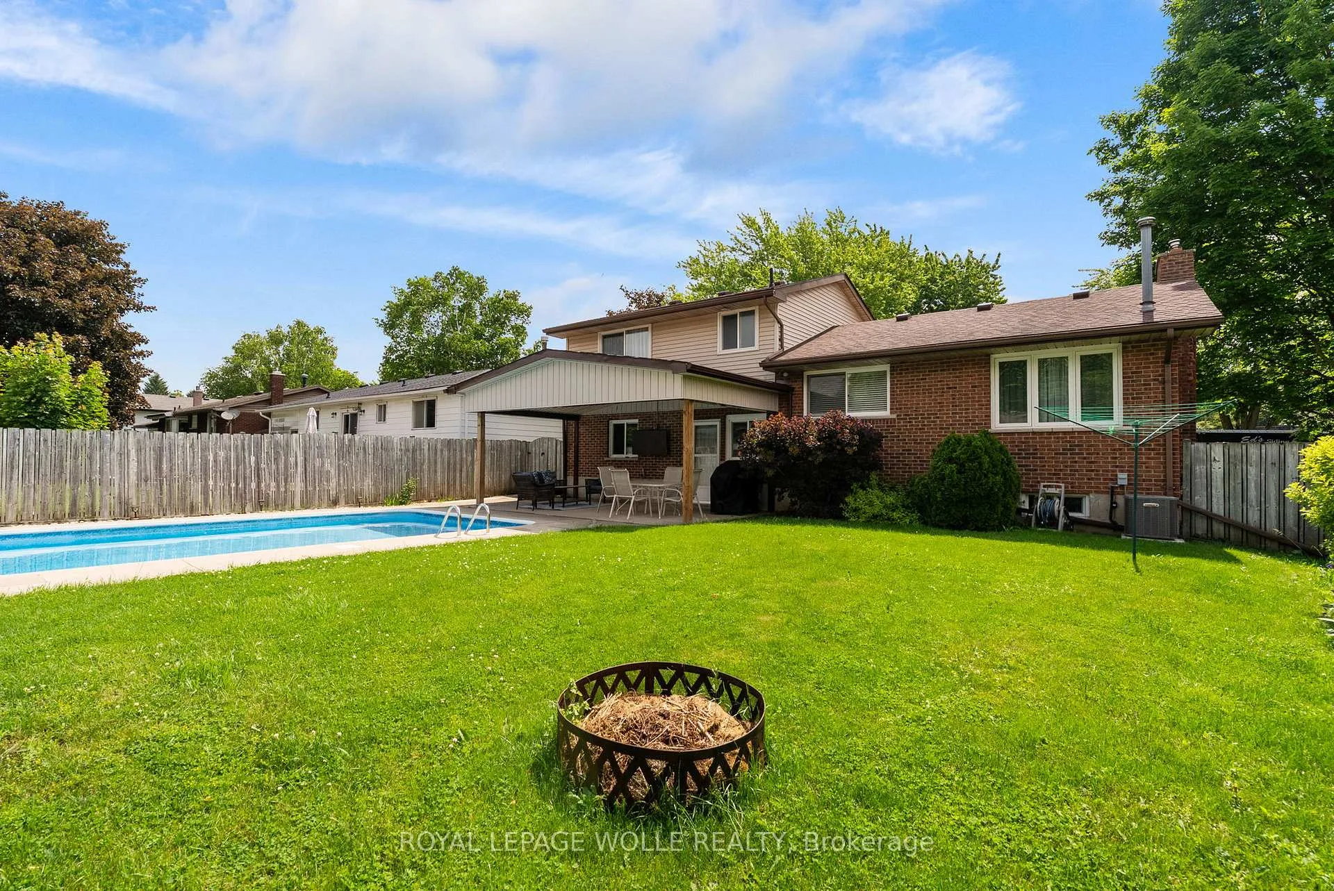 Photo 7 of 218 Arris Crescent, West Perth, Mitchell — HOMEH