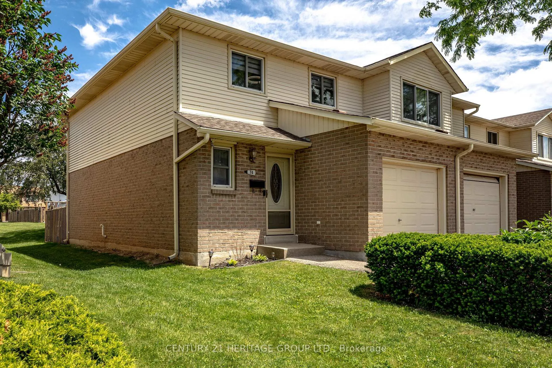 Photo 2 of Unit 74, 860 Rymal Road E, Hamilton, Broughton — HOMEH