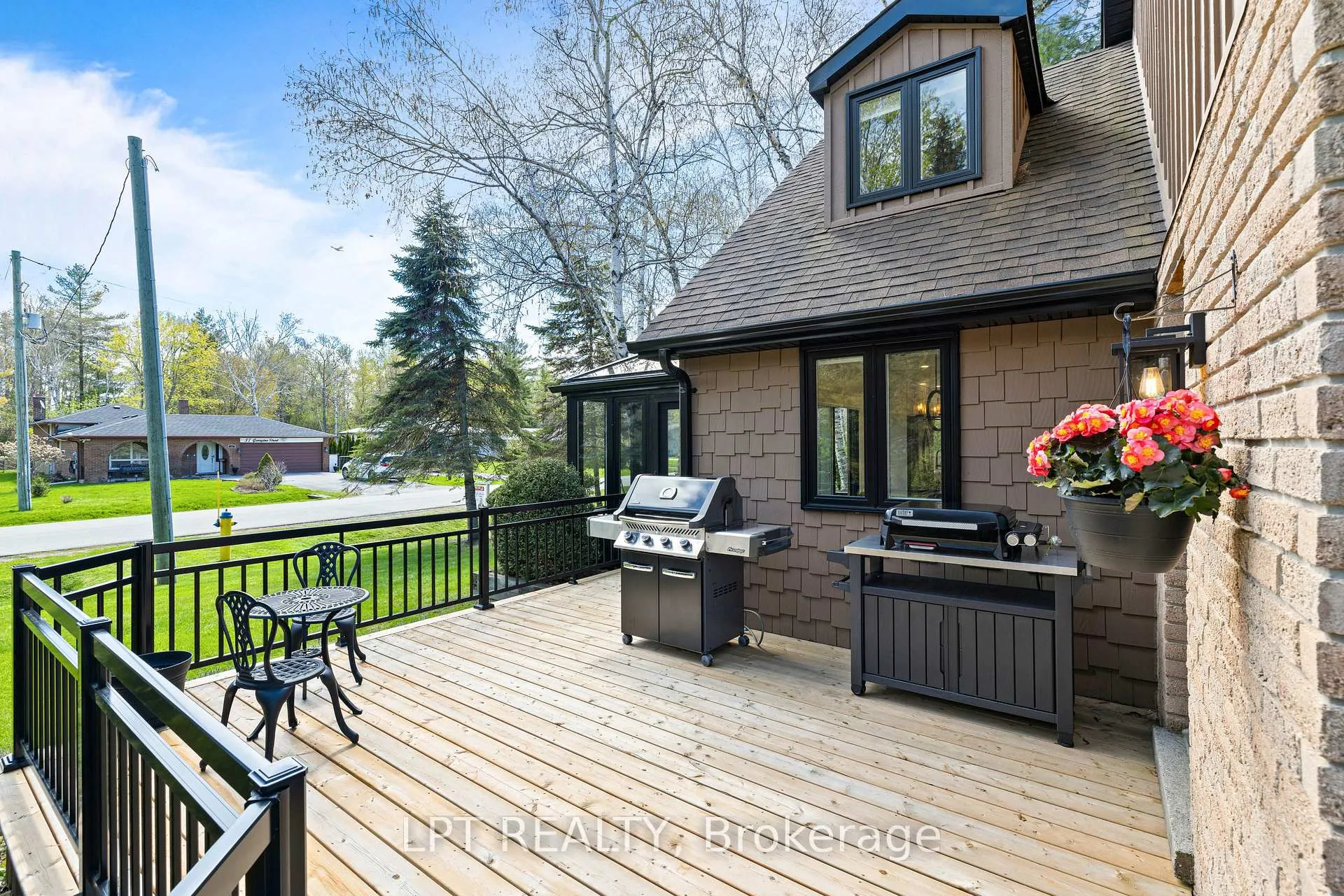 Photo 8 of 59 King Street, Georgina, Sutton & Jackson's Point — HOMEH