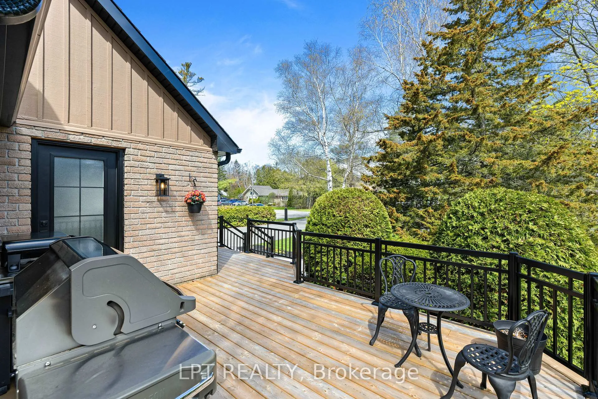 Photo 9 of 59 King Street, Georgina, Sutton & Jackson's Point — HOMEH