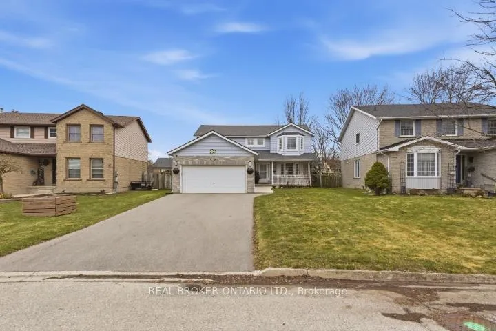 Photo 3 of 107 Rose Bridge Crescent, Cambridge — HOMEH