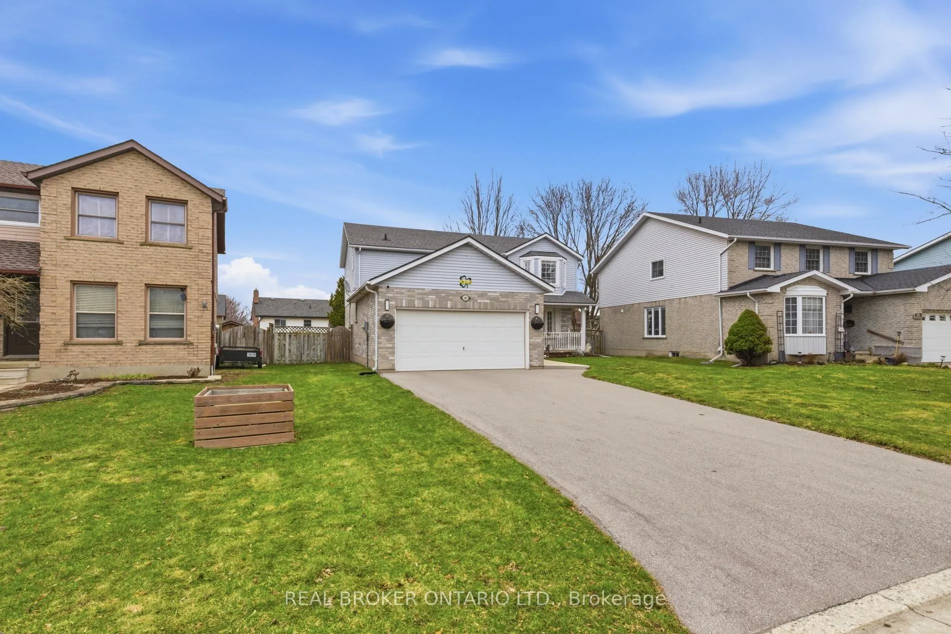 Photo 5 of 107 Rose Bridge Crescent, Cambridge — HOMEH