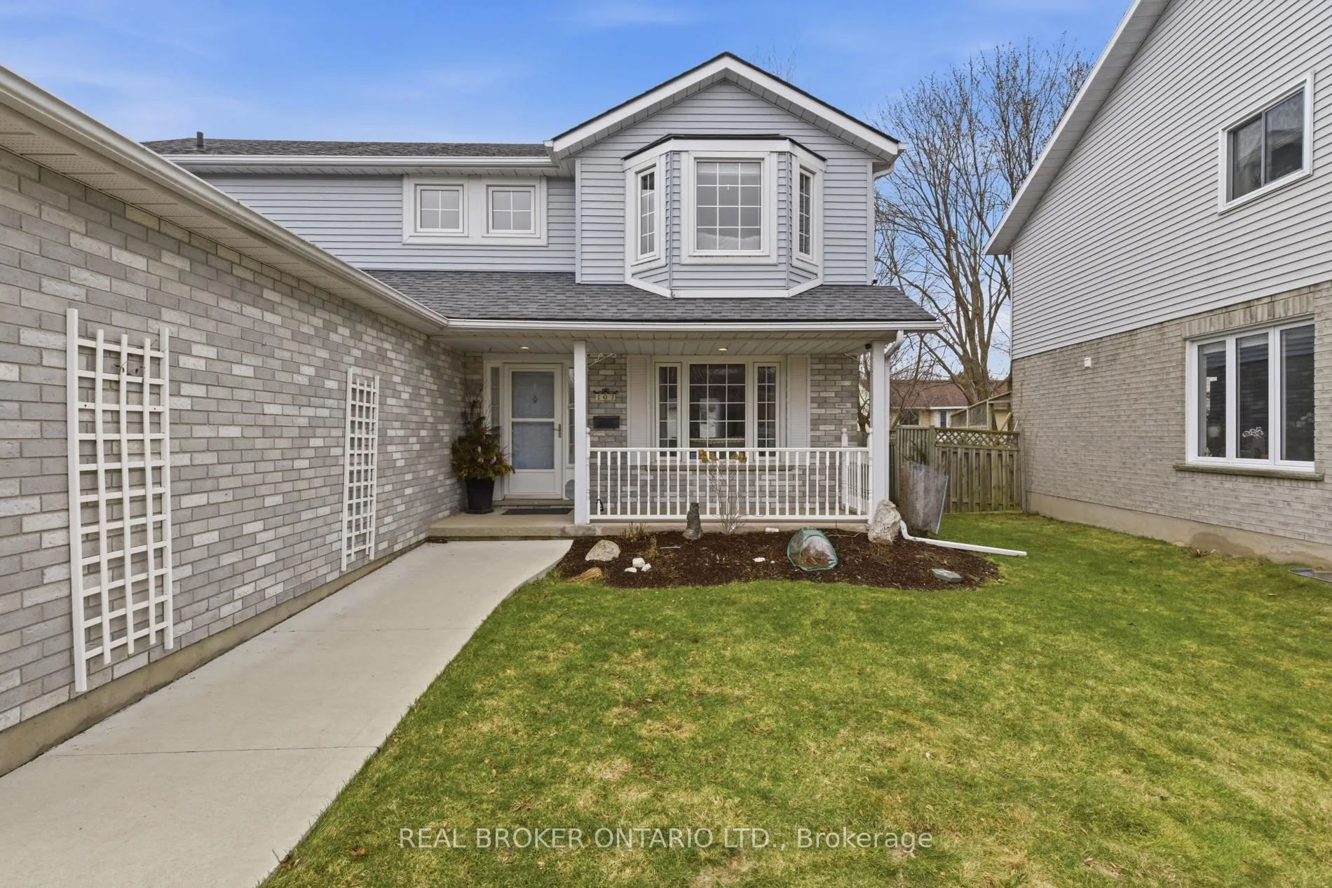 Photo 7 of 107 Rose Bridge Crescent, Cambridge — HOMEH