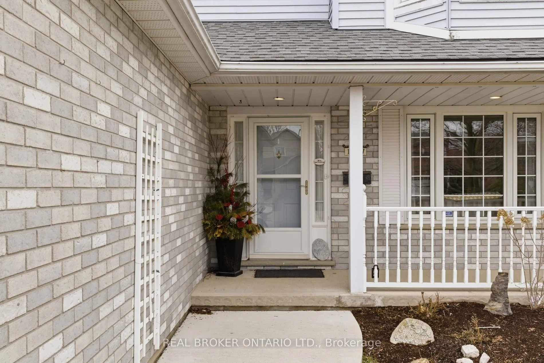 Photo 8 of 107 Rose Bridge Crescent, Cambridge — HOMEH