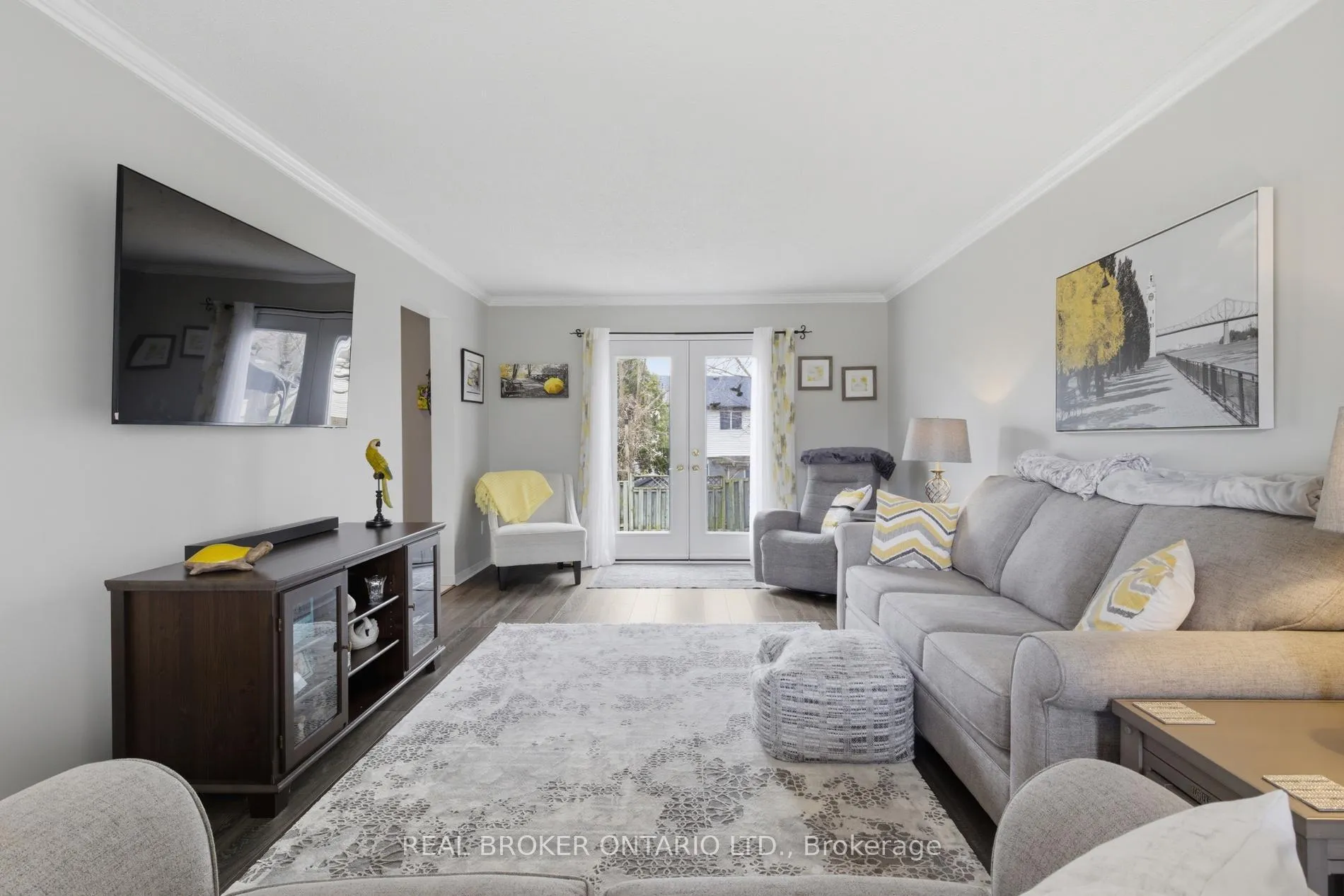 Photo 13 of 107 Rose Bridge Crescent, Cambridge — HOMEH