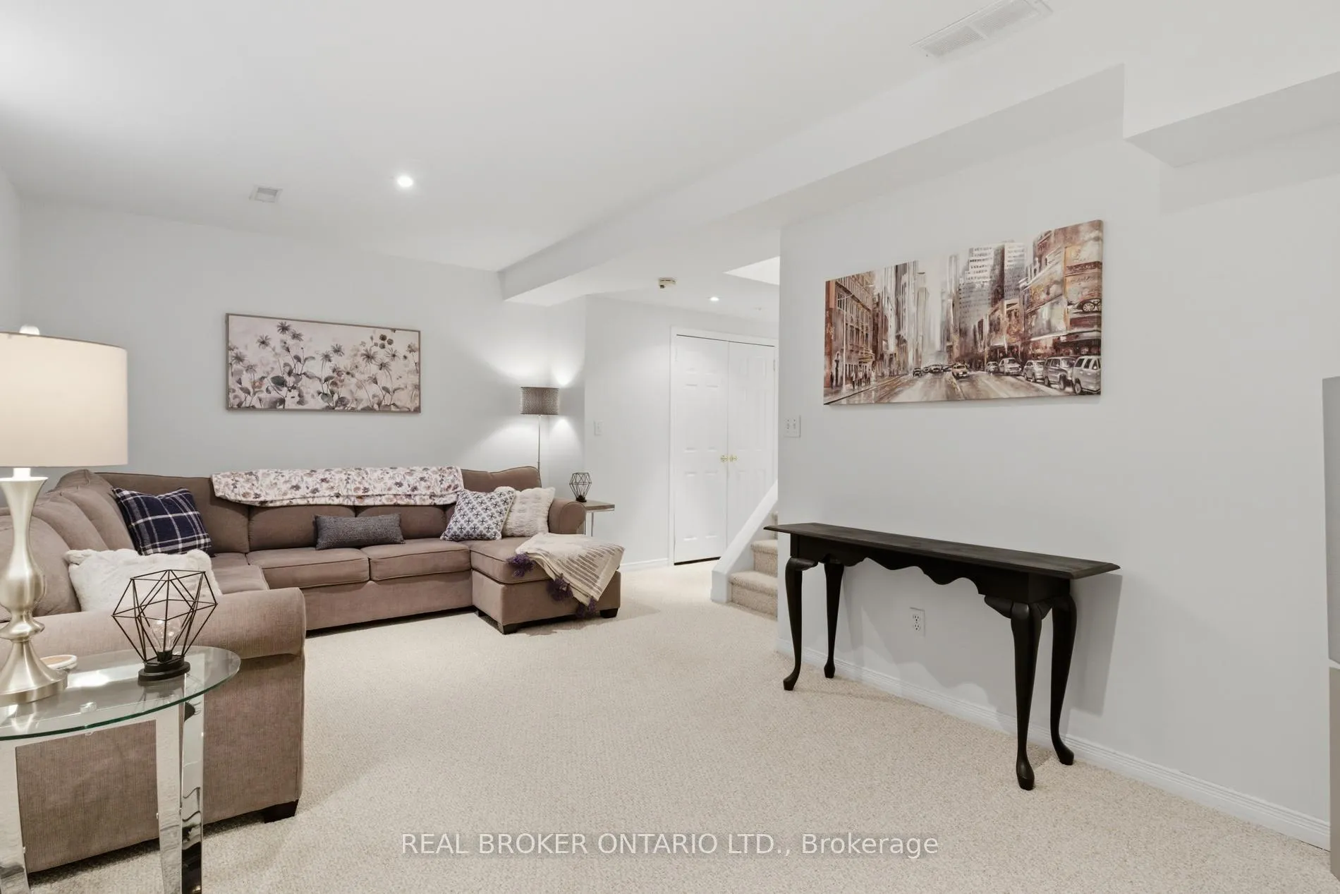 Photo 35 of 107 Rose Bridge Crescent, Cambridge — HOMEH