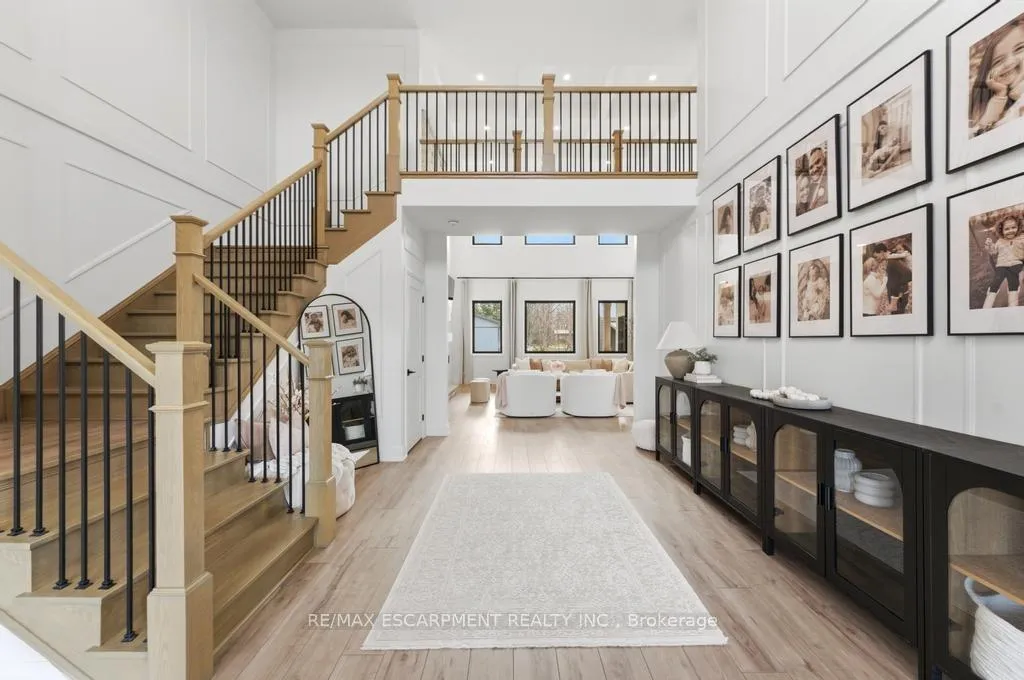 Photo 4 of 3634 Vosburgh Place, Lincoln, Beamsville — HOMEH