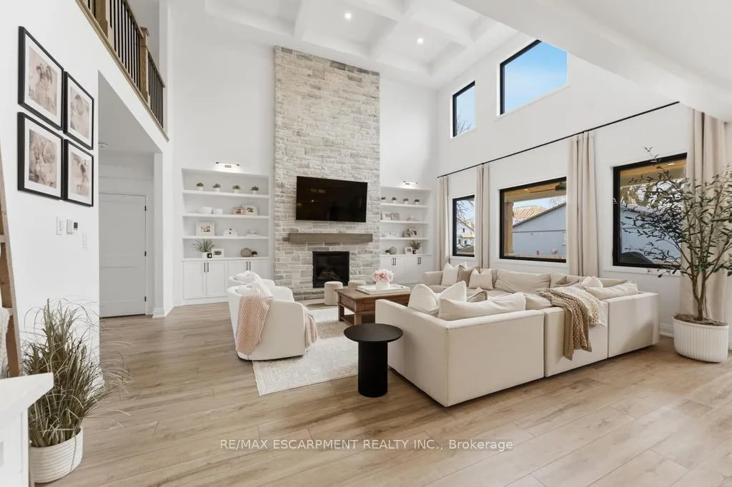 Photo 6 of 3634 Vosburgh Place, Lincoln, Beamsville — HOMEH