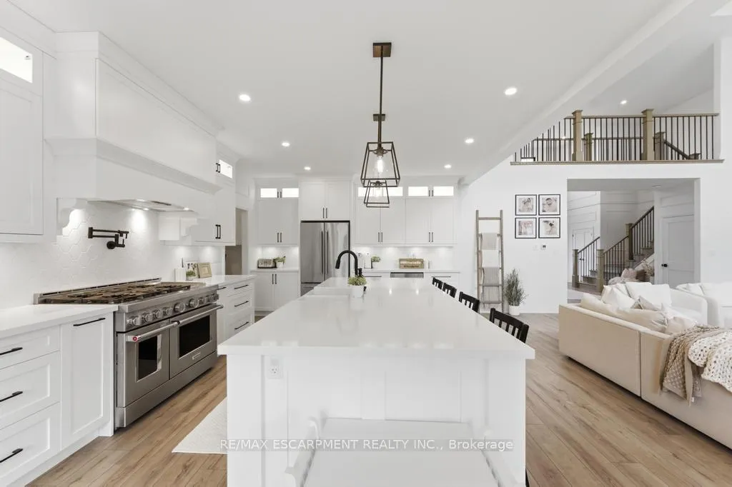 Photo 10 of 3634 Vosburgh Place, Lincoln, Beamsville — HOMEH