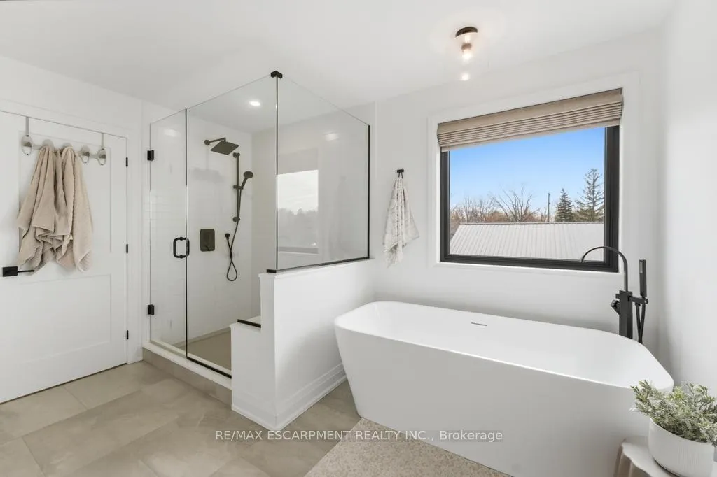 Photo 20 of 3634 Vosburgh Place, Lincoln, Beamsville — HOMEH