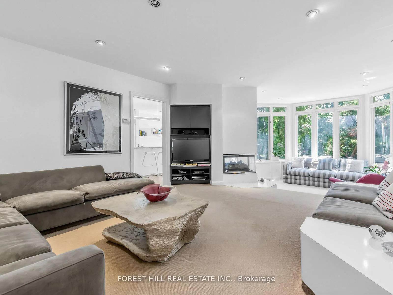 Photo 8 of 43 Beaverhall Drive, North York, St. Andrew-Windfields — HOMEH