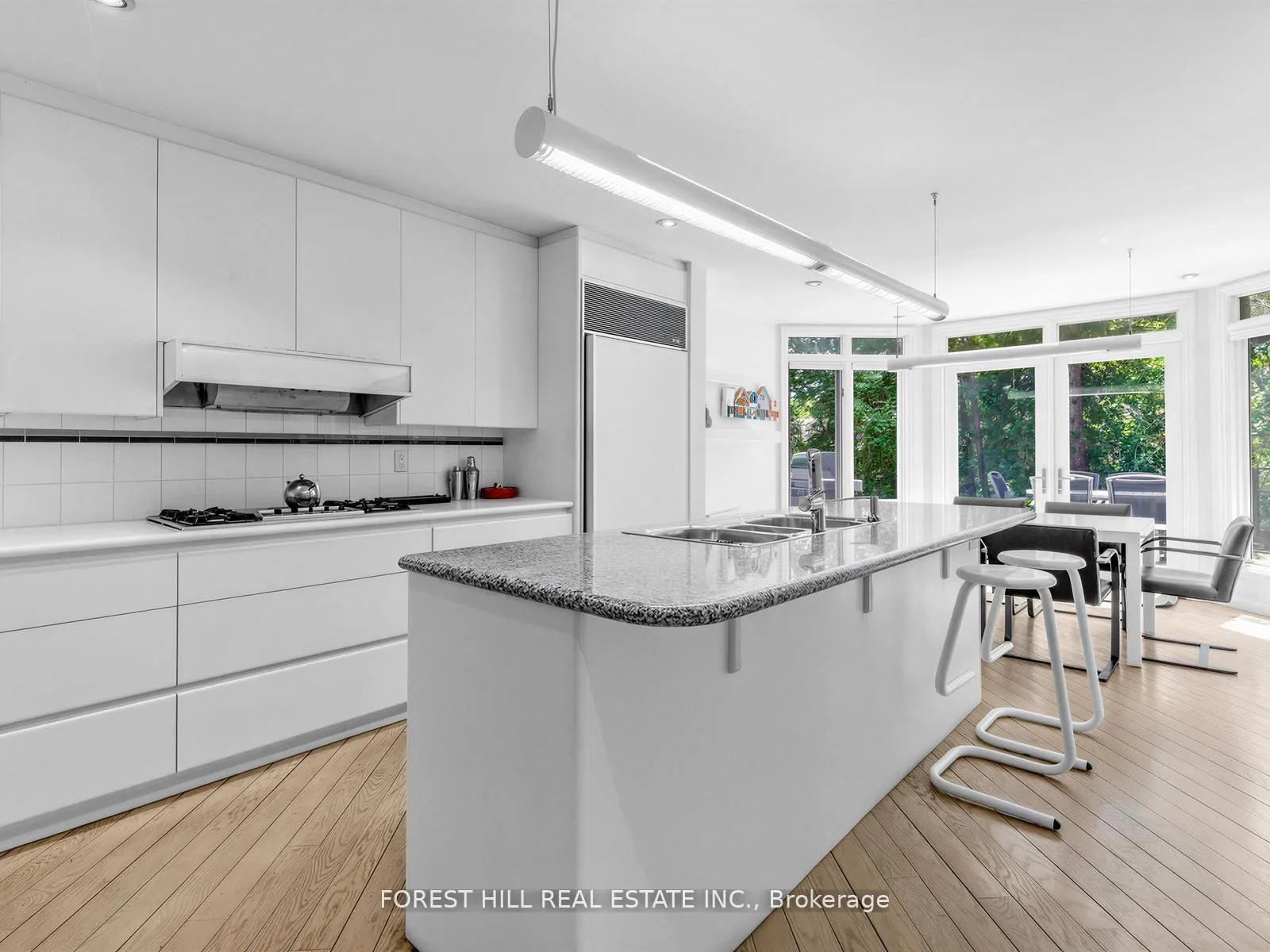 Photo 11 of 43 Beaverhall Drive, North York, St. Andrew-Windfields — HOMEH