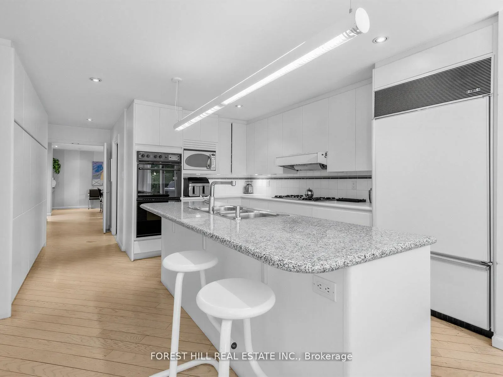 Photo 12 of 43 Beaverhall Drive, North York, St. Andrew-Windfields — HOMEH