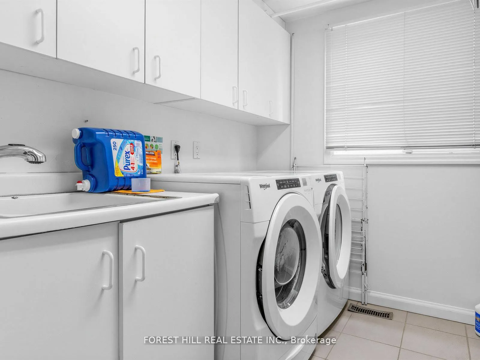 Photo 19 of 43 Beaverhall Drive, North York, St. Andrew-Windfields — HOMEH
