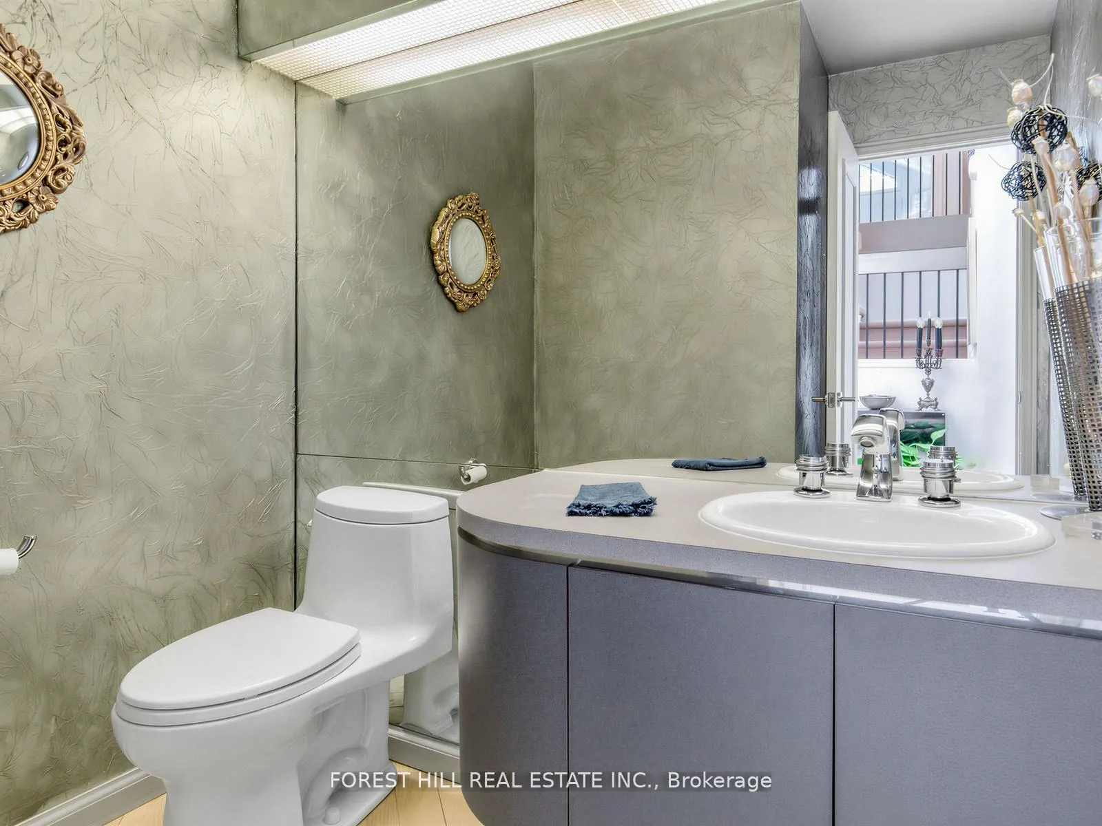 Photo 20 of 43 Beaverhall Drive, North York, St. Andrew-Windfields — HOMEH