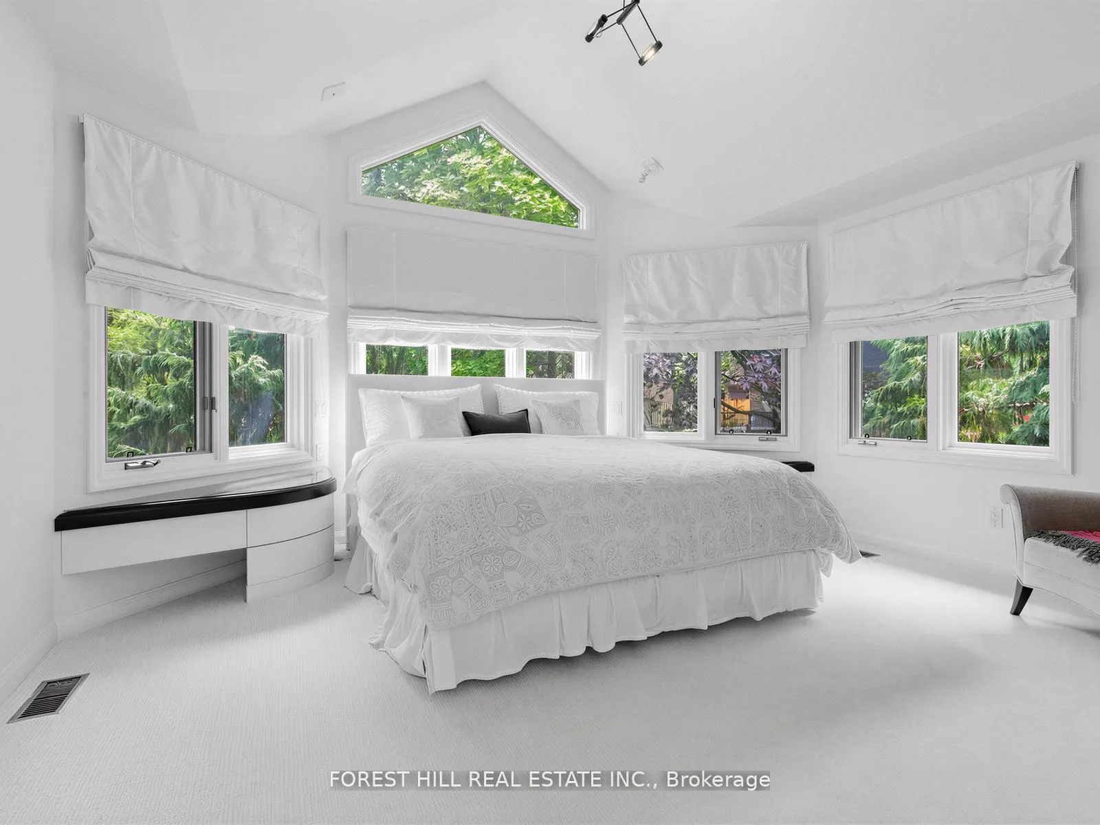 Photo 22 of 43 Beaverhall Drive, North York, St. Andrew-Windfields — HOMEH