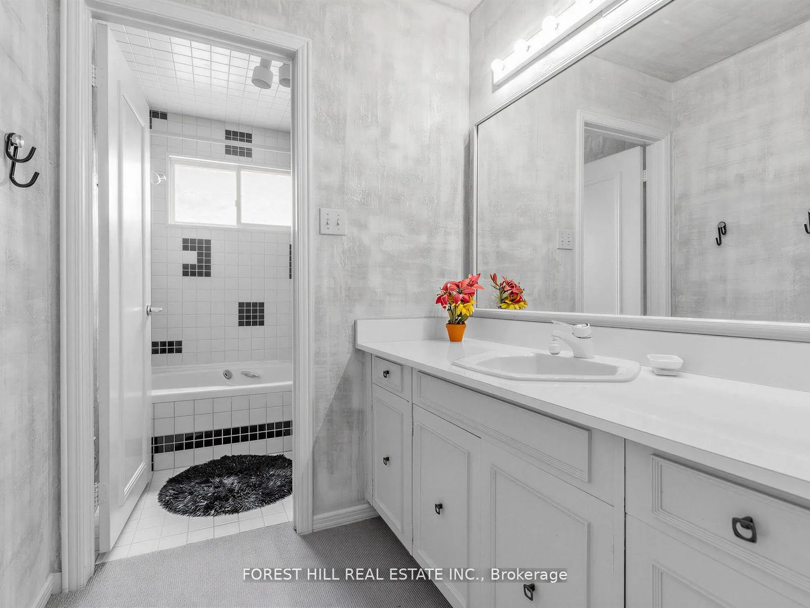 Photo 31 of 43 Beaverhall Drive, North York, St. Andrew-Windfields — HOMEH