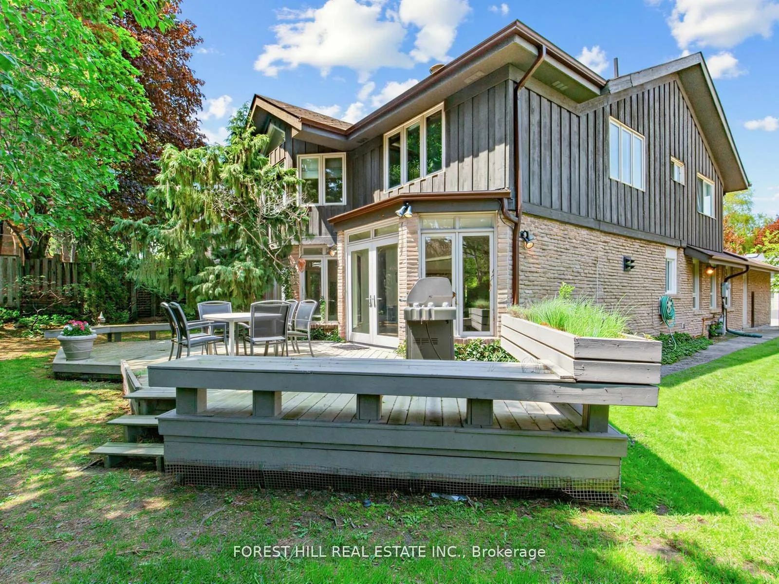 Photo 38 of 43 Beaverhall Drive, North York, St. Andrew-Windfields — HOMEH