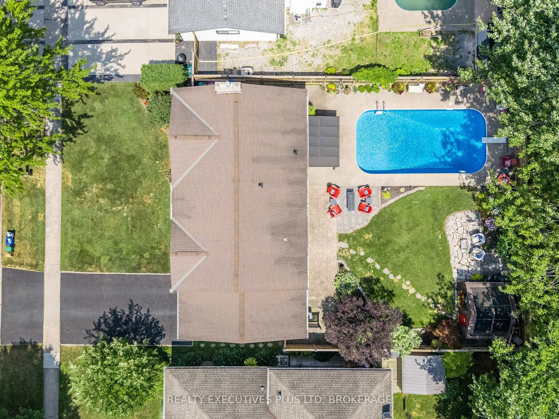 Photo 4 of 2560 Lepp Avenue, Niagara Falls, Stamford — HOMEH
